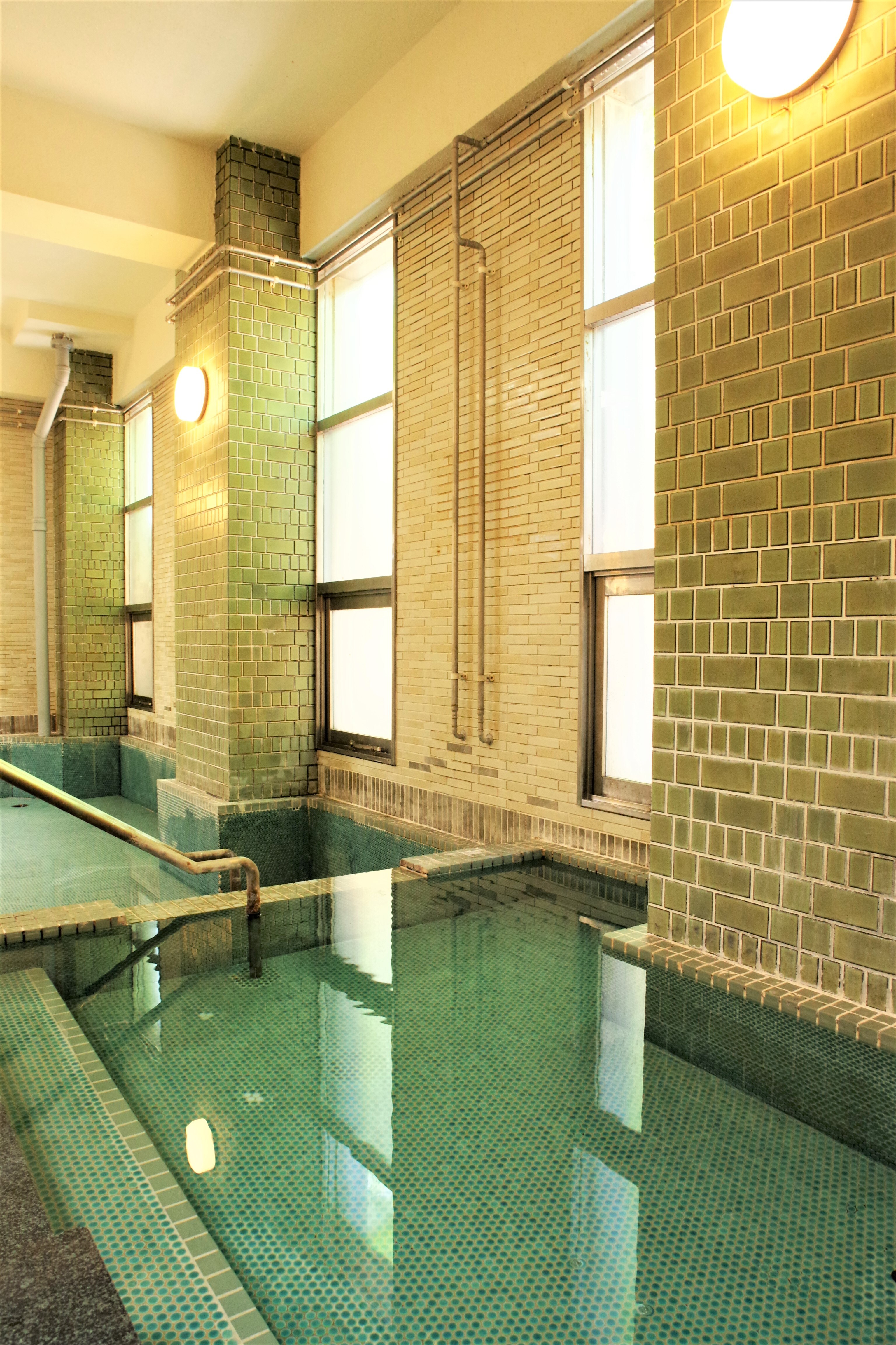Indoor bath