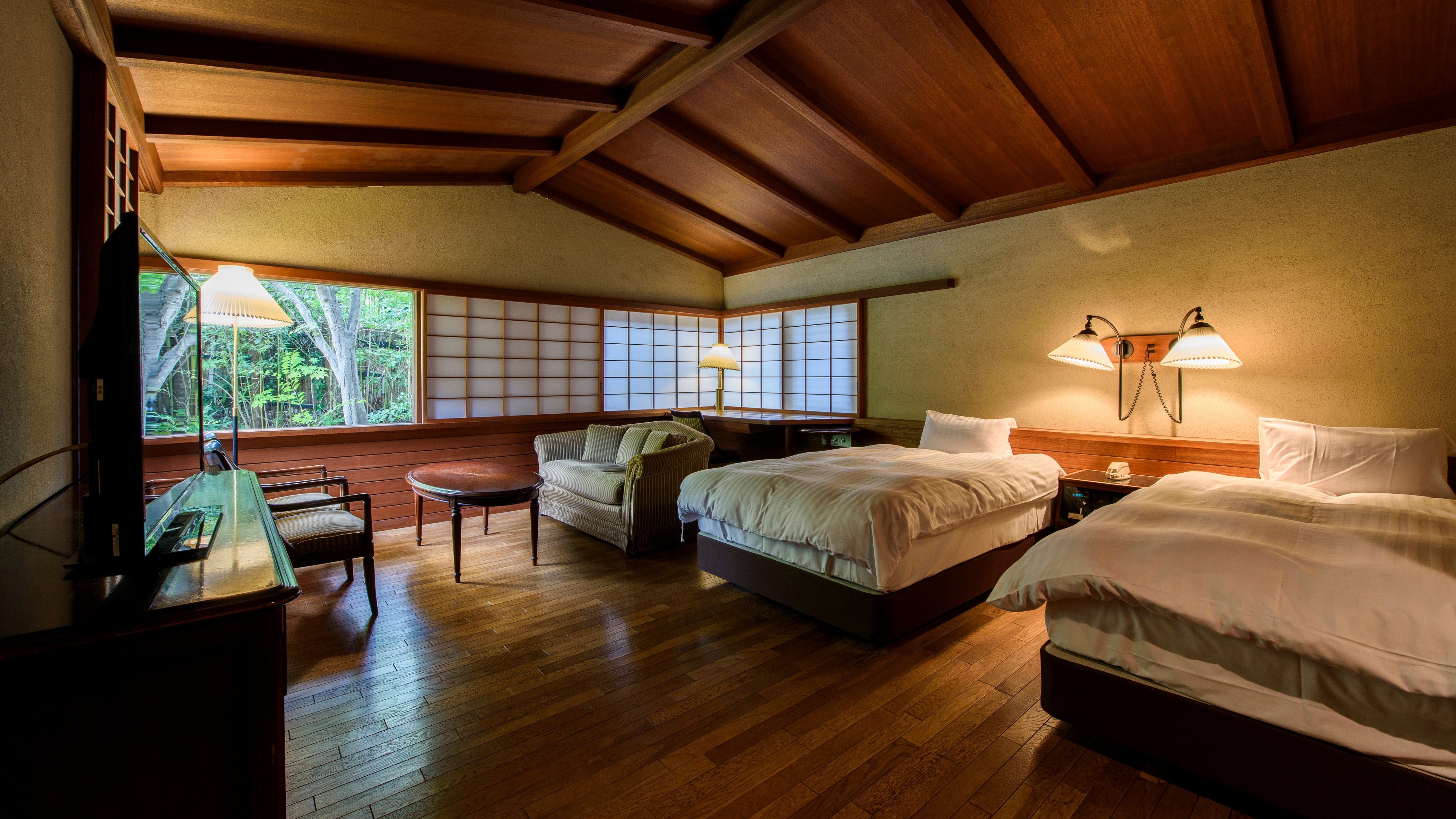 Special room with hot spring "Ryokusuitei" bedroom