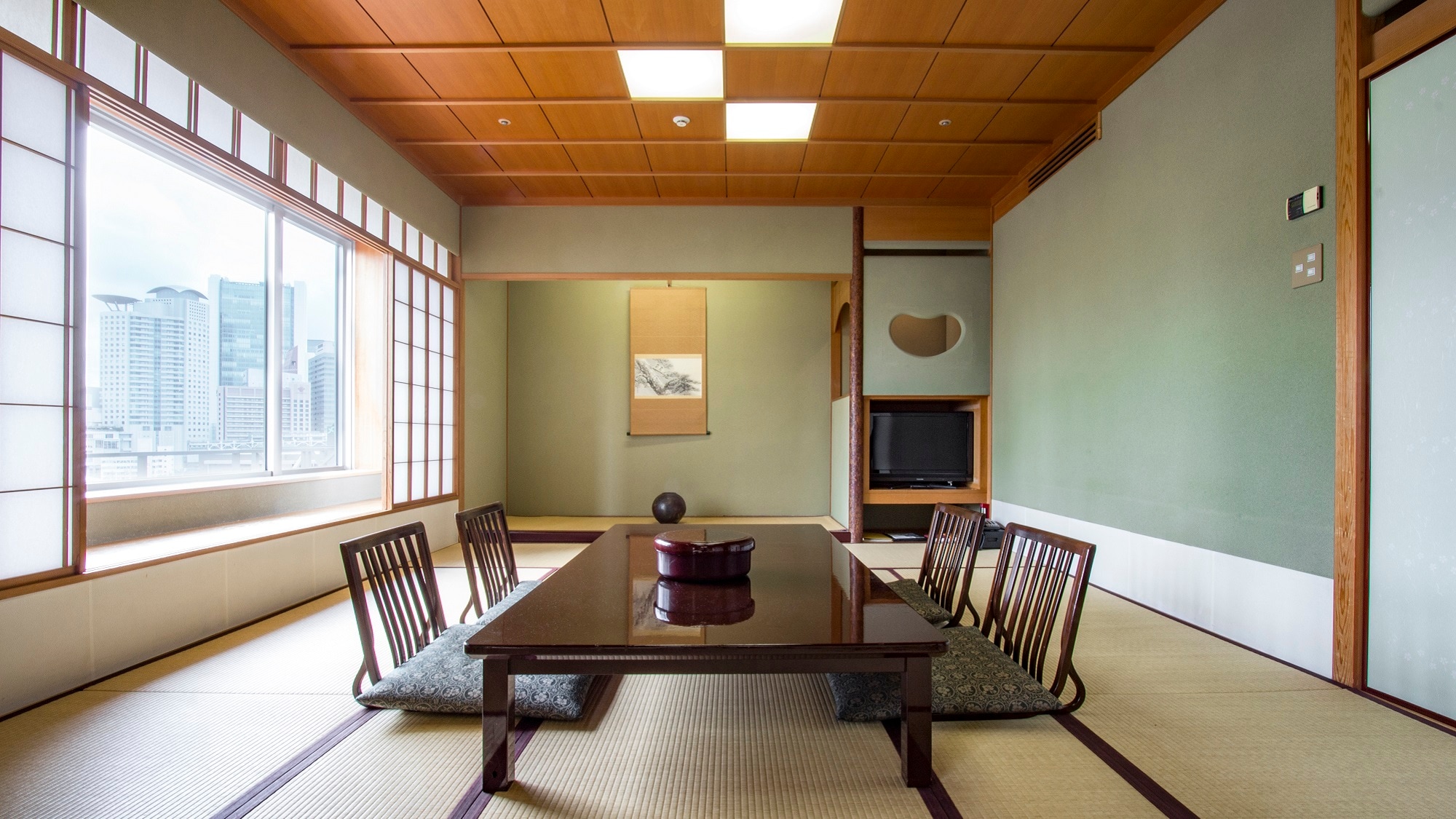 Japanese-style suite (example)