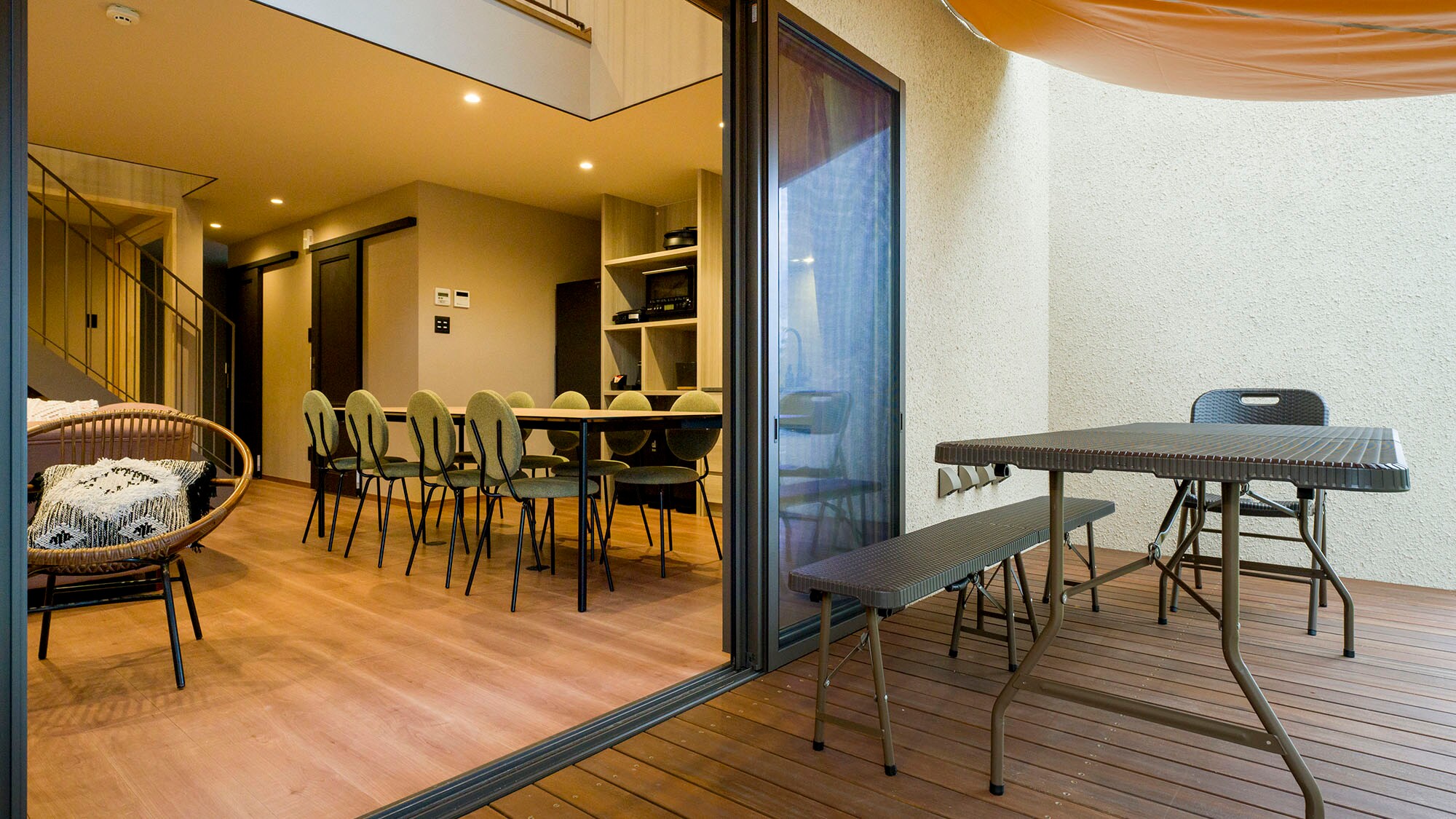 [Building D] Terrace and dining area (example)