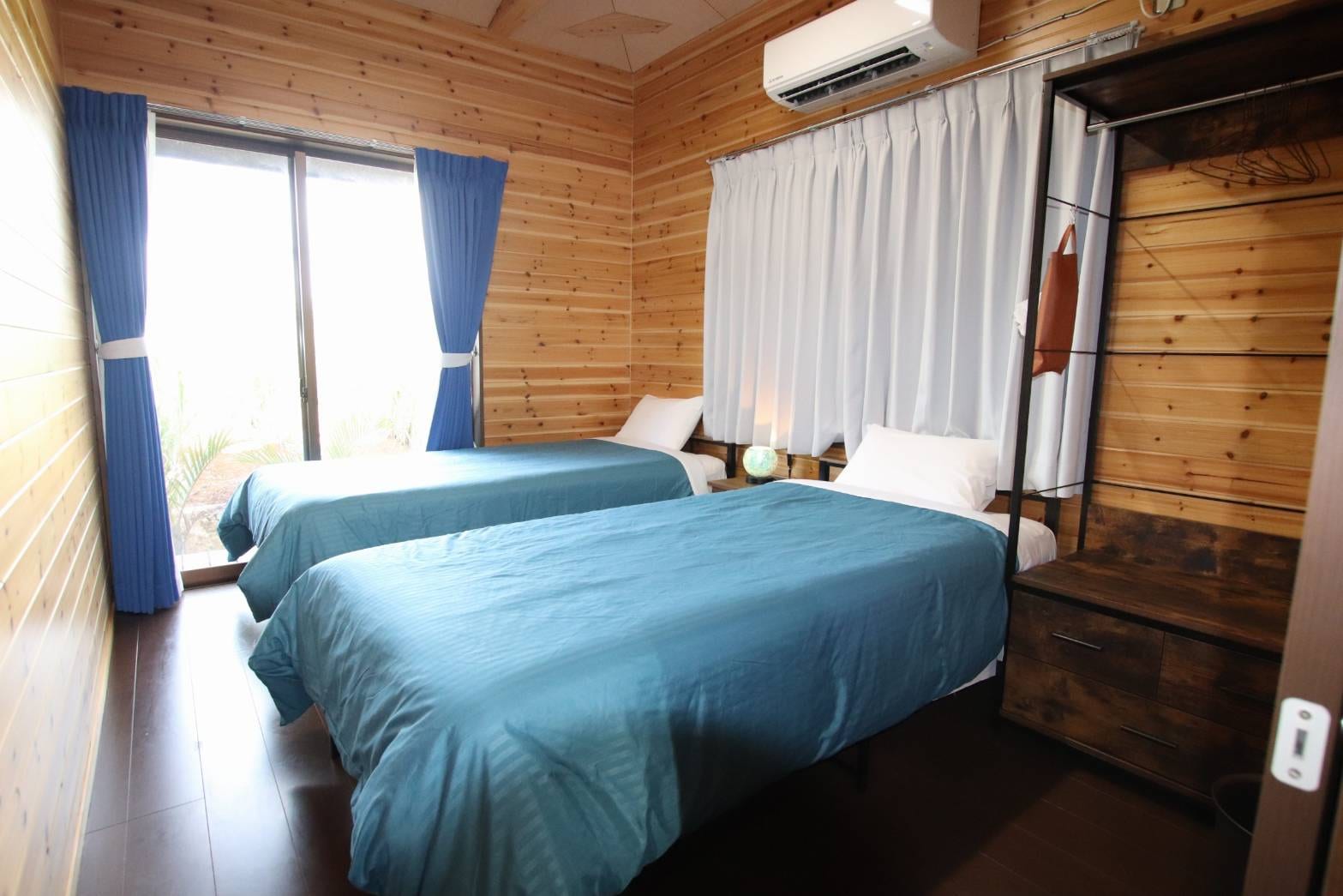 Bedrooms in each cottage