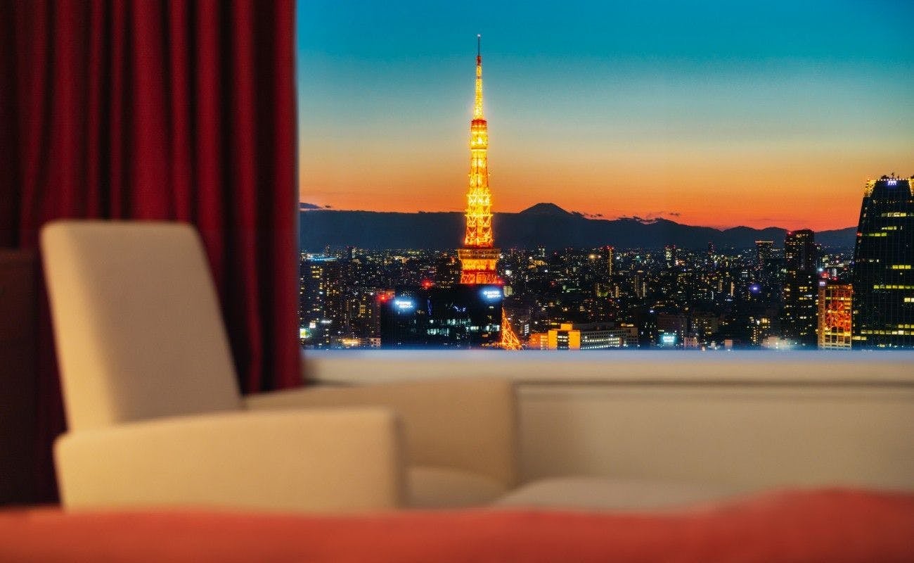東京塔一側