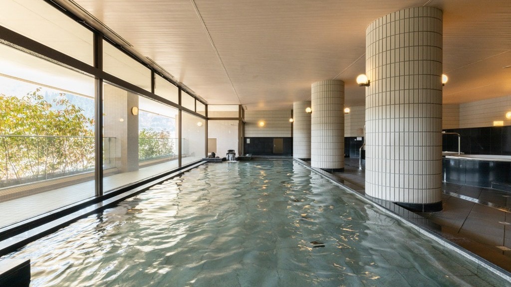 [Large communal bath] Hot spring large communal bath of 250 tsubo for both men and women