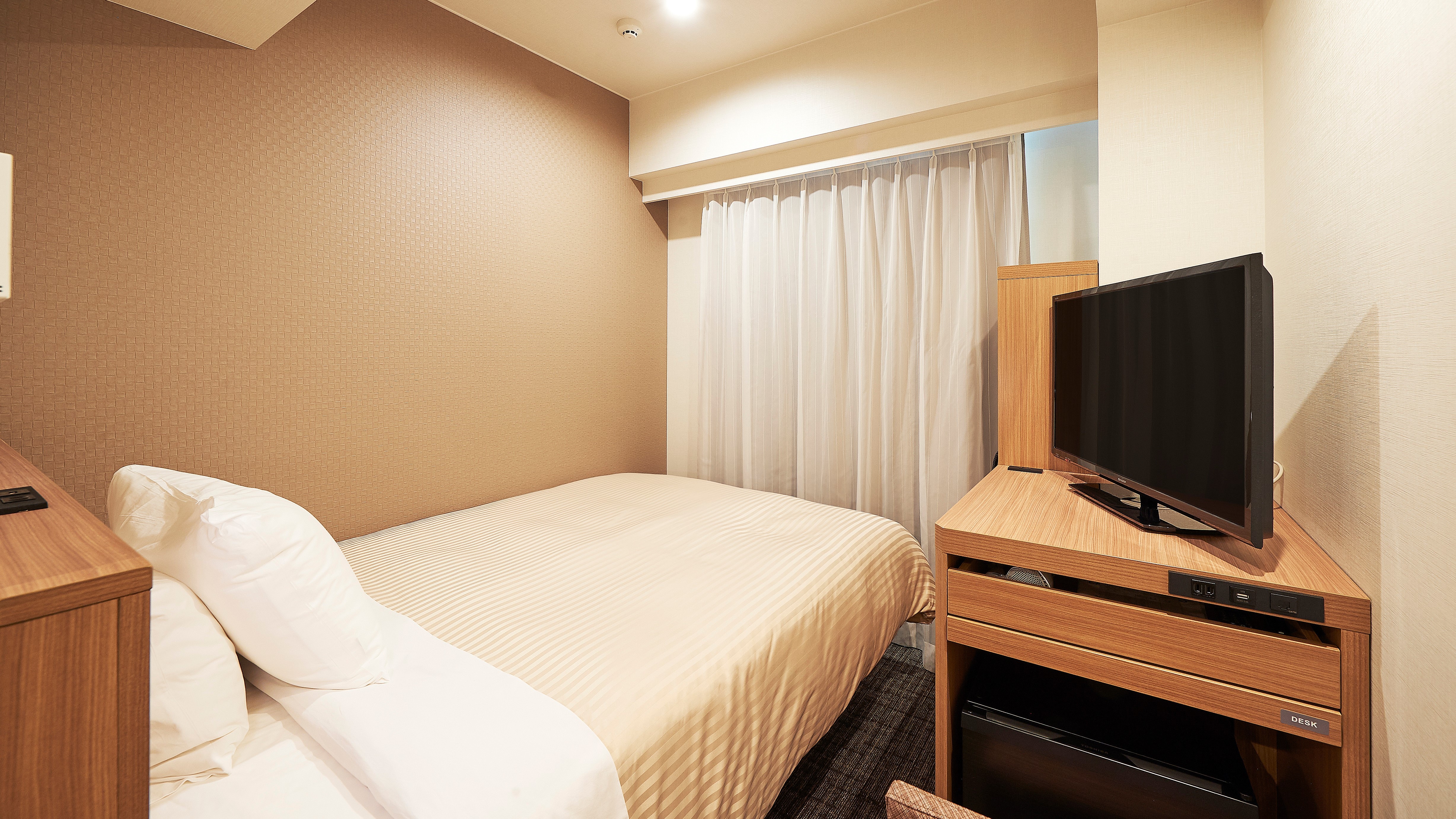 [Single] All rooms are non-smoking / 11.6㎡ / Simmons bed 140cm width