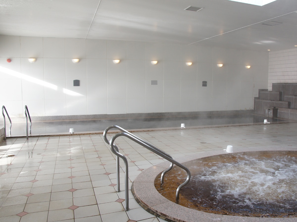 Large communal bath