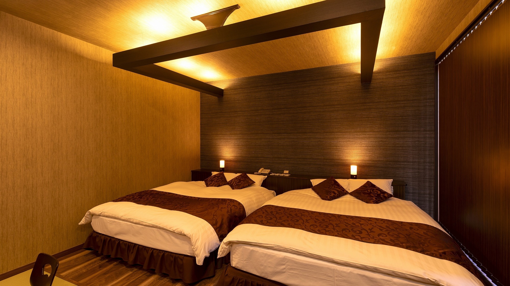 [Japanese-Western room/Rock bath] With open-air bath