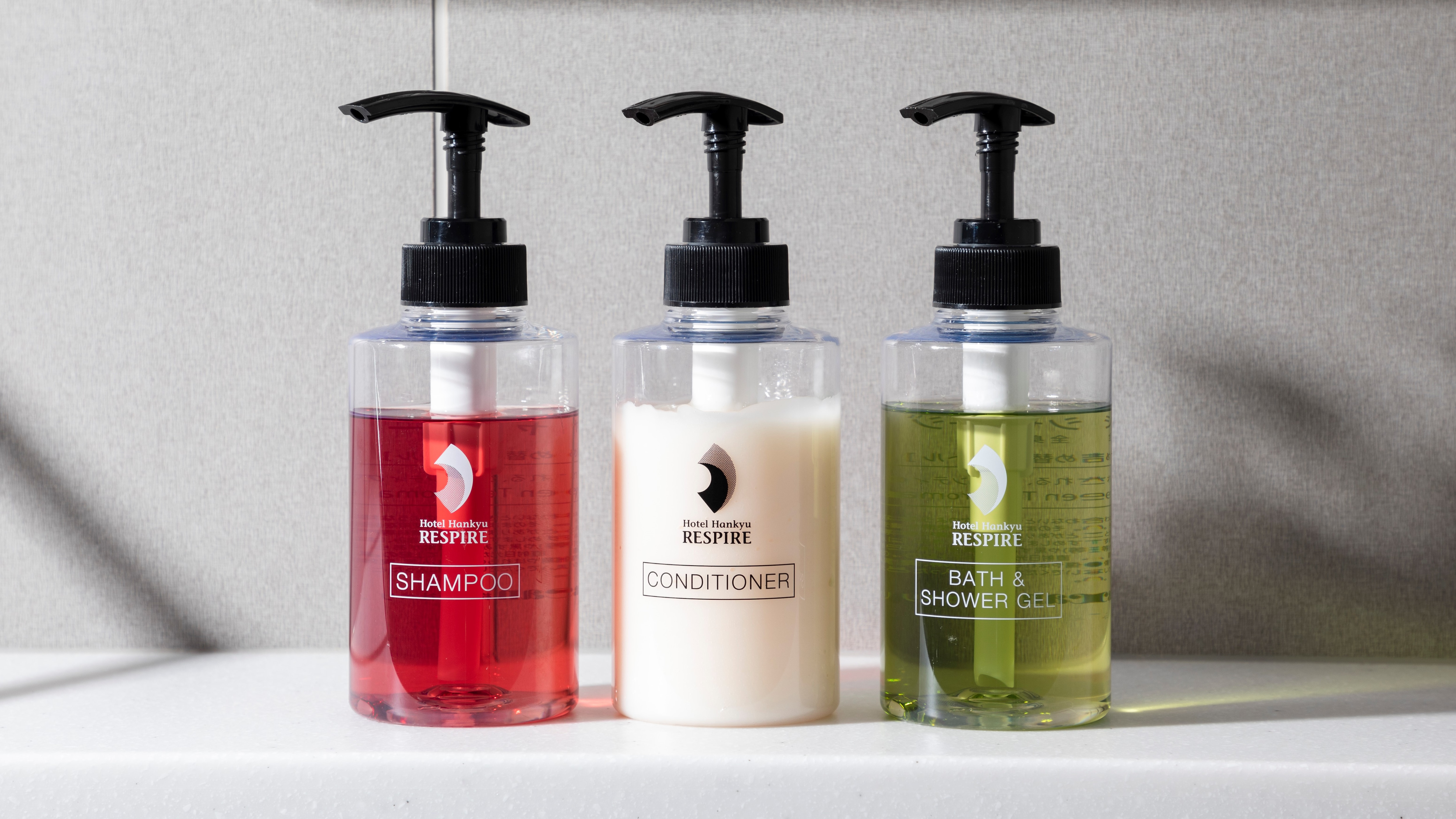 The original bath amenities use the aroma of "green tea" blended with the image of Japanese tea.