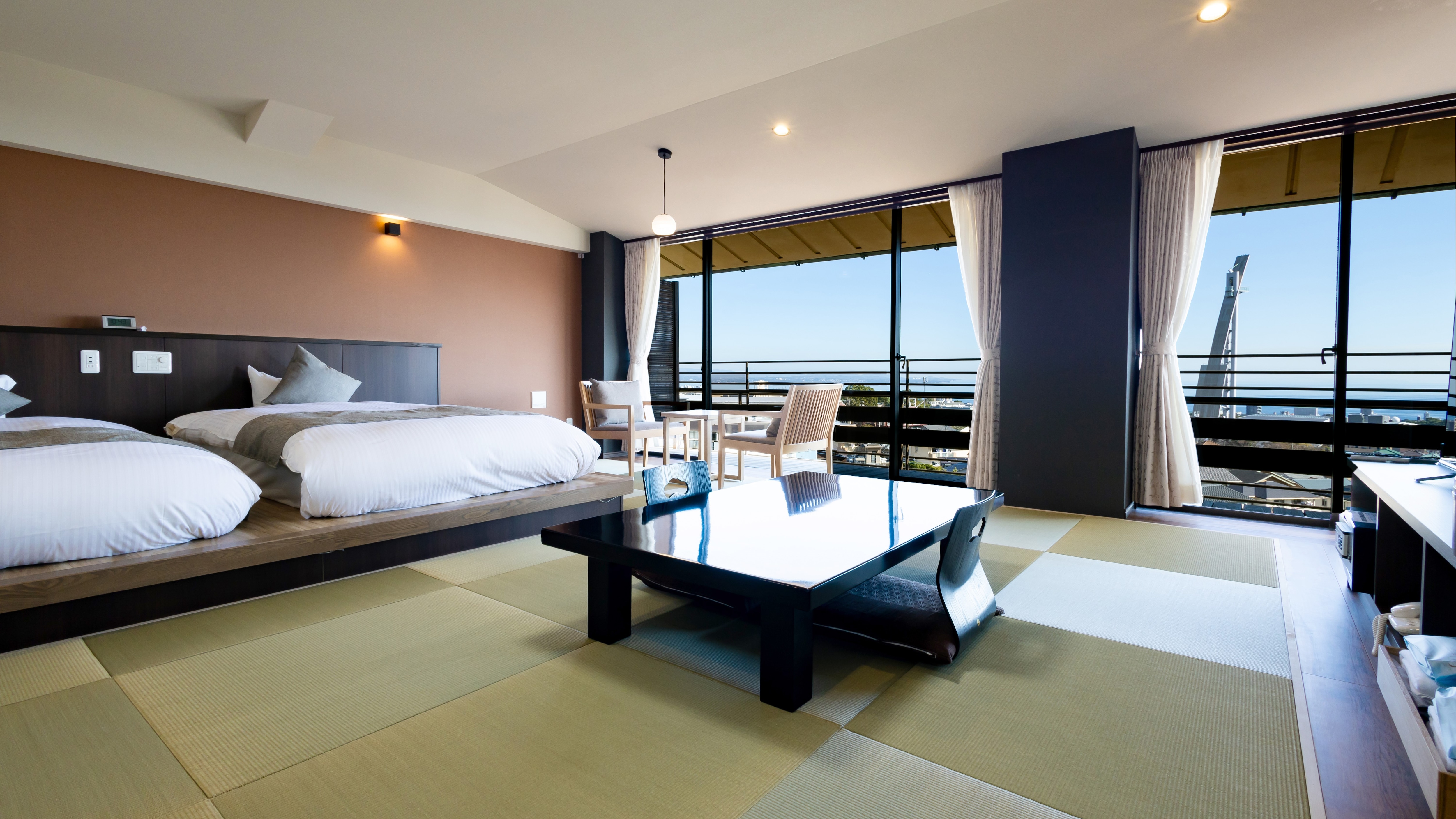 Japanese-Western style room (9 tatami mats) (sea side/3rd floor)