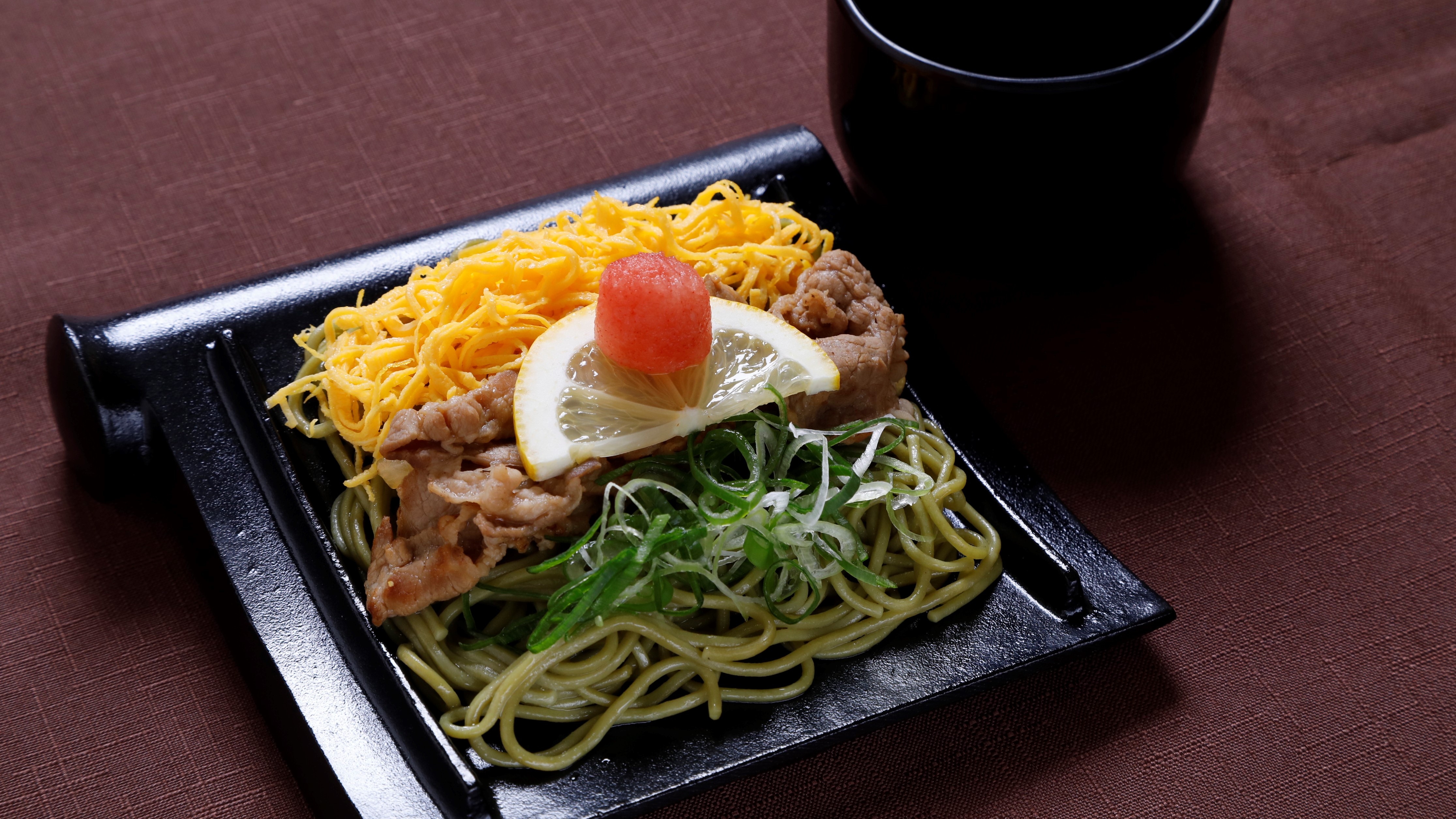 ◆當地美食 Dormy Inn原創！ [鐵板燒茶蕎麥麵]