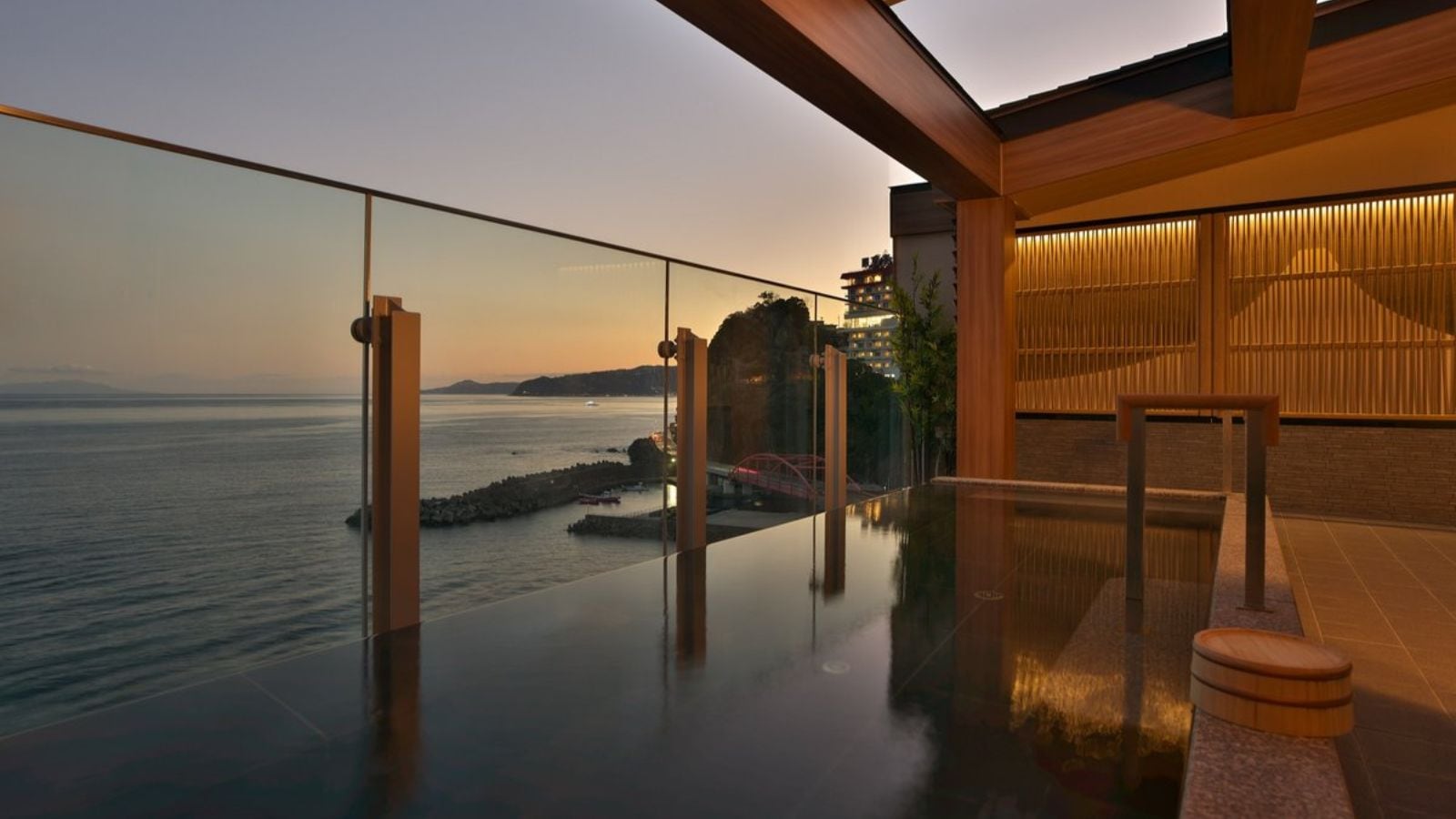 オーシャンビュー男女露天風呂