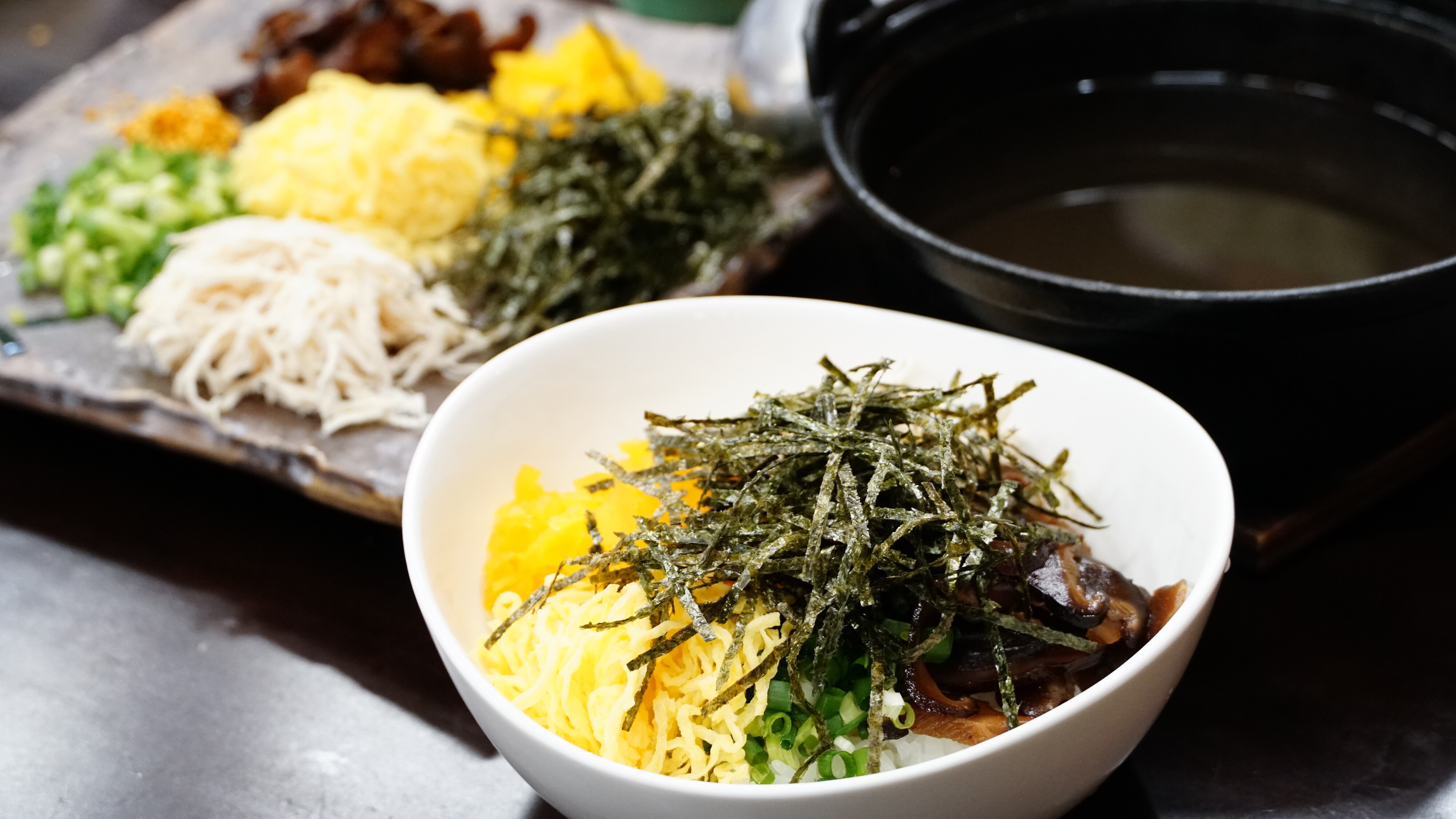 เมนูอาหารเช้ายอดนิยม: ข้าวมันไก่สูตรพิเศษอามามิ