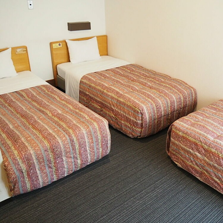 Triple room