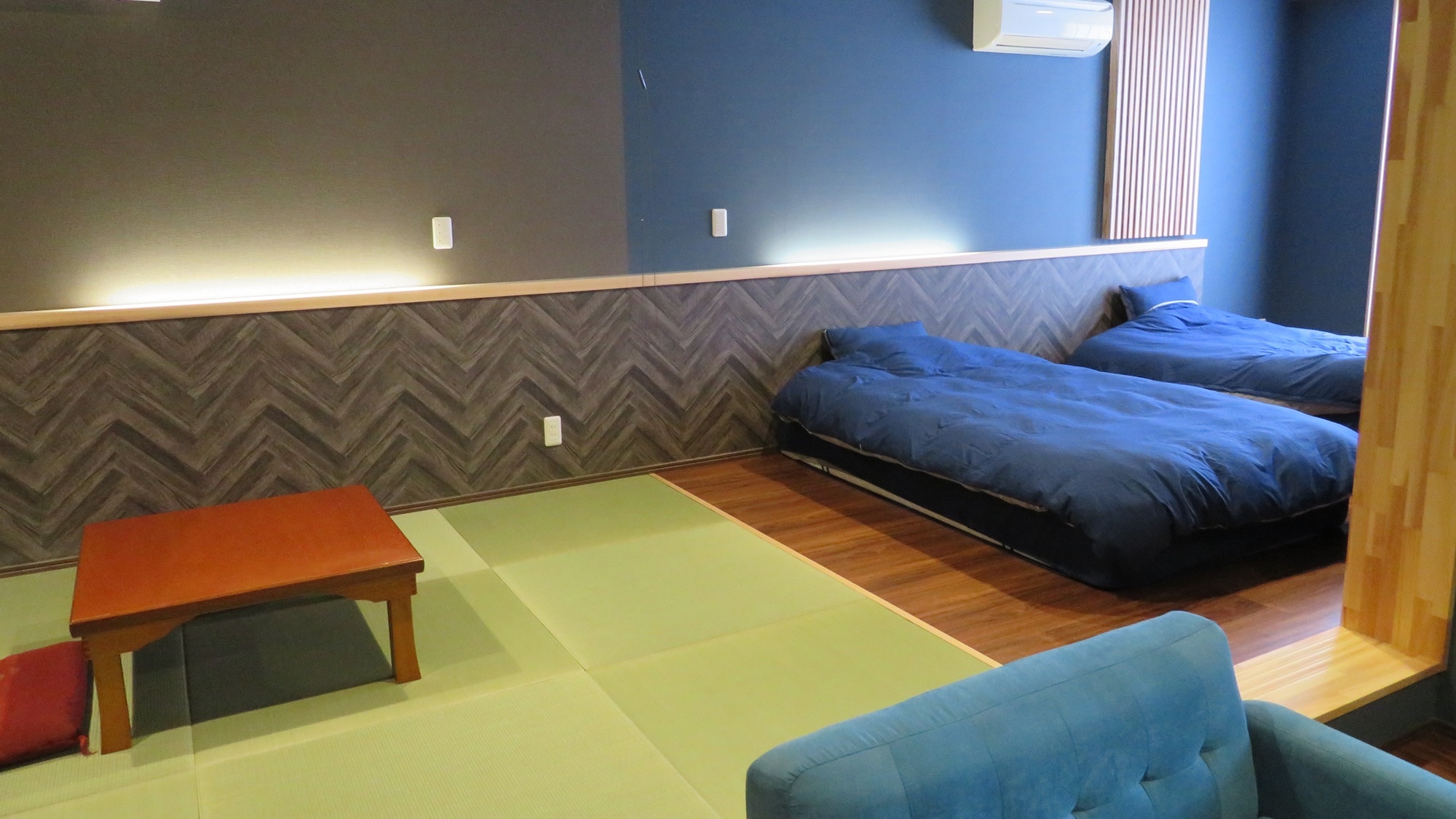 * A spacious Japanese and Western room newly established in 2022. This room is recommended for family and group trips.
