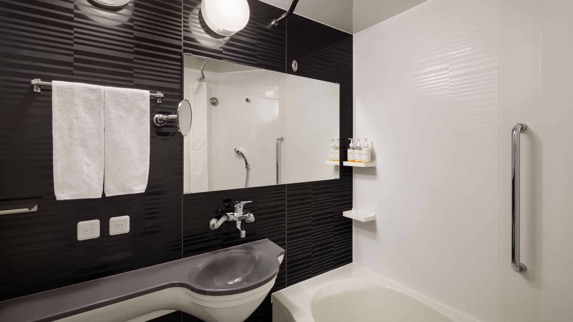 Phòng tắm (phòng đôi)