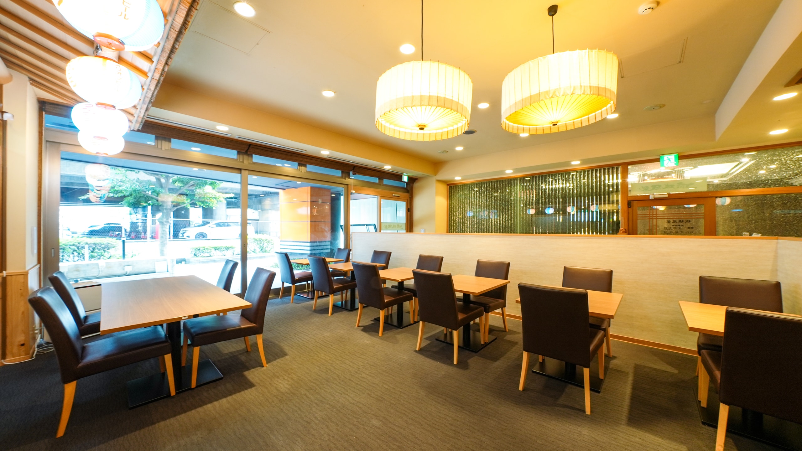 [Sarapan] Interior restoran