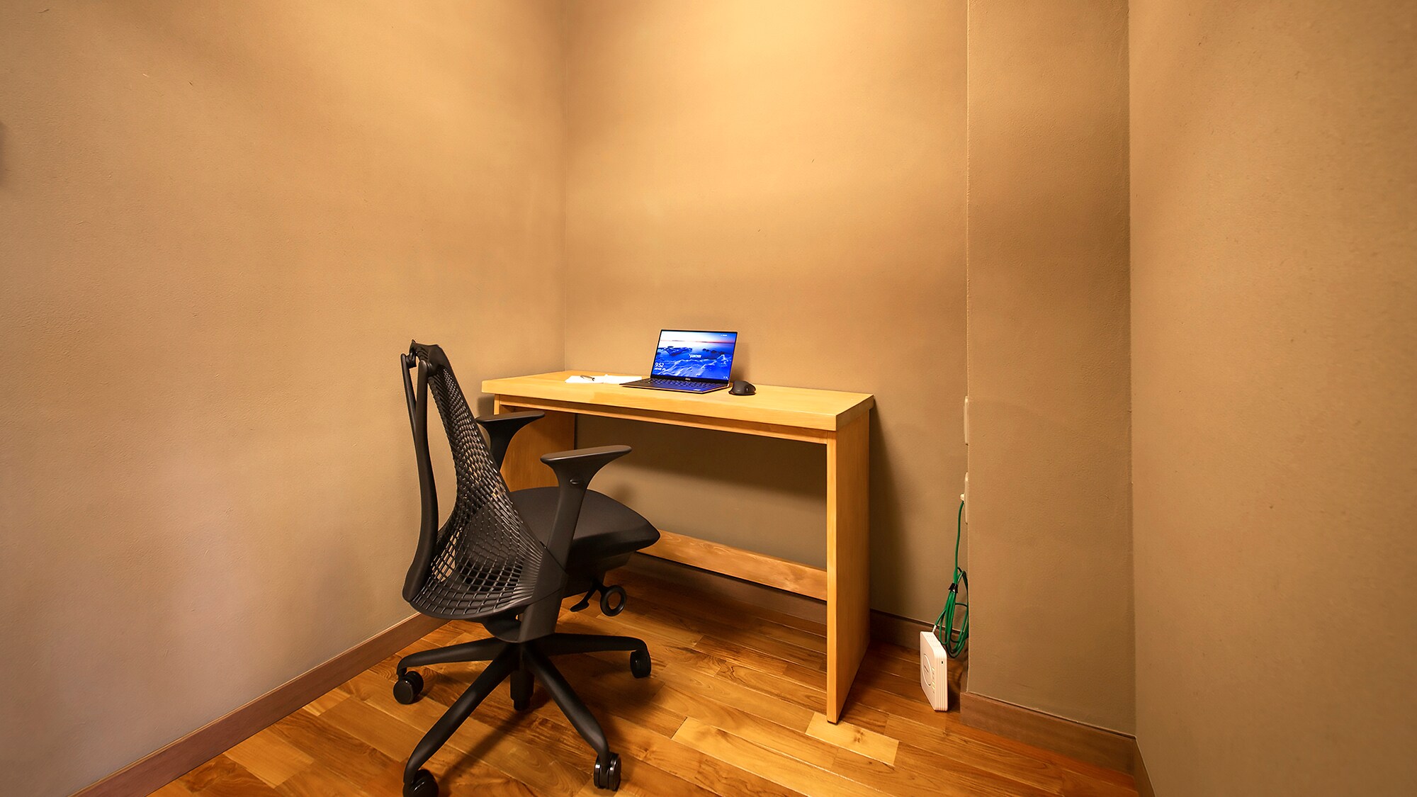 [Bleaching woman -sarashime-] Working space