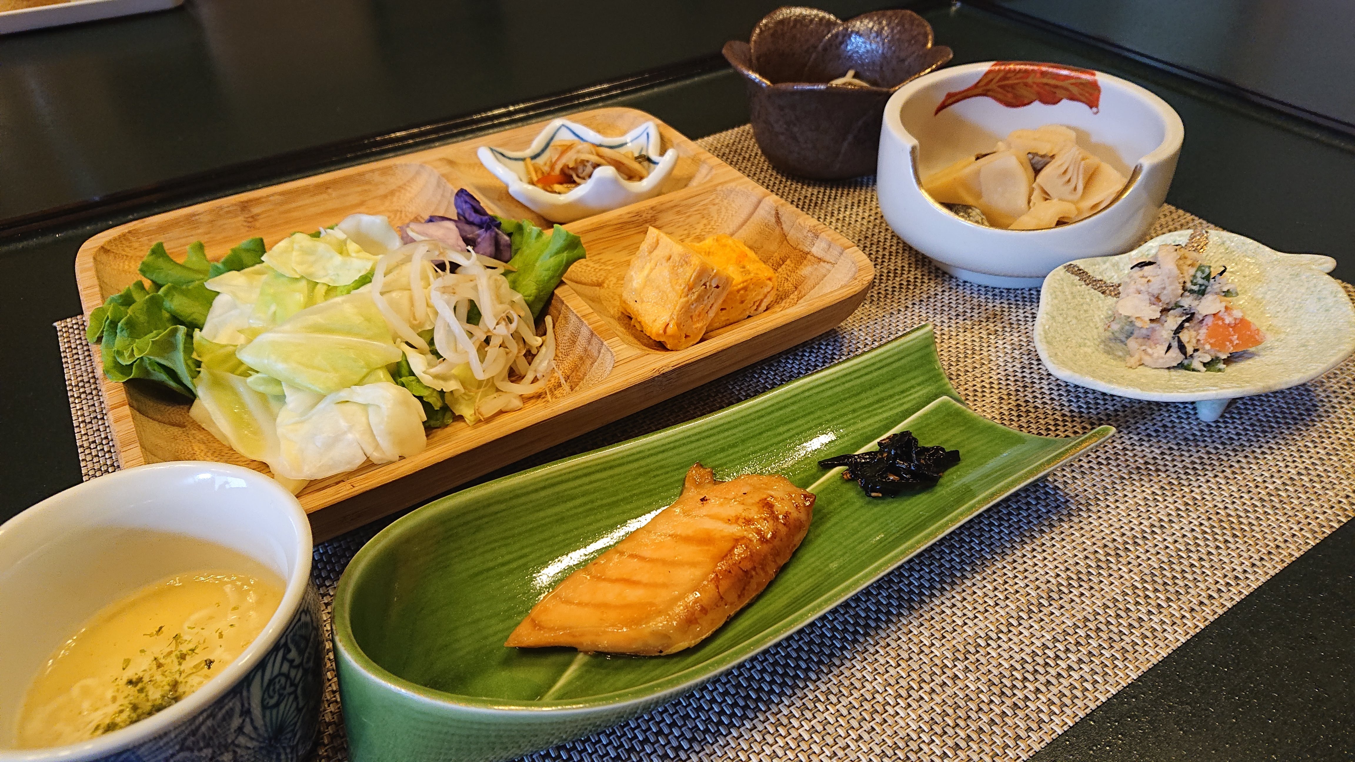 어느 아침 아침 식사