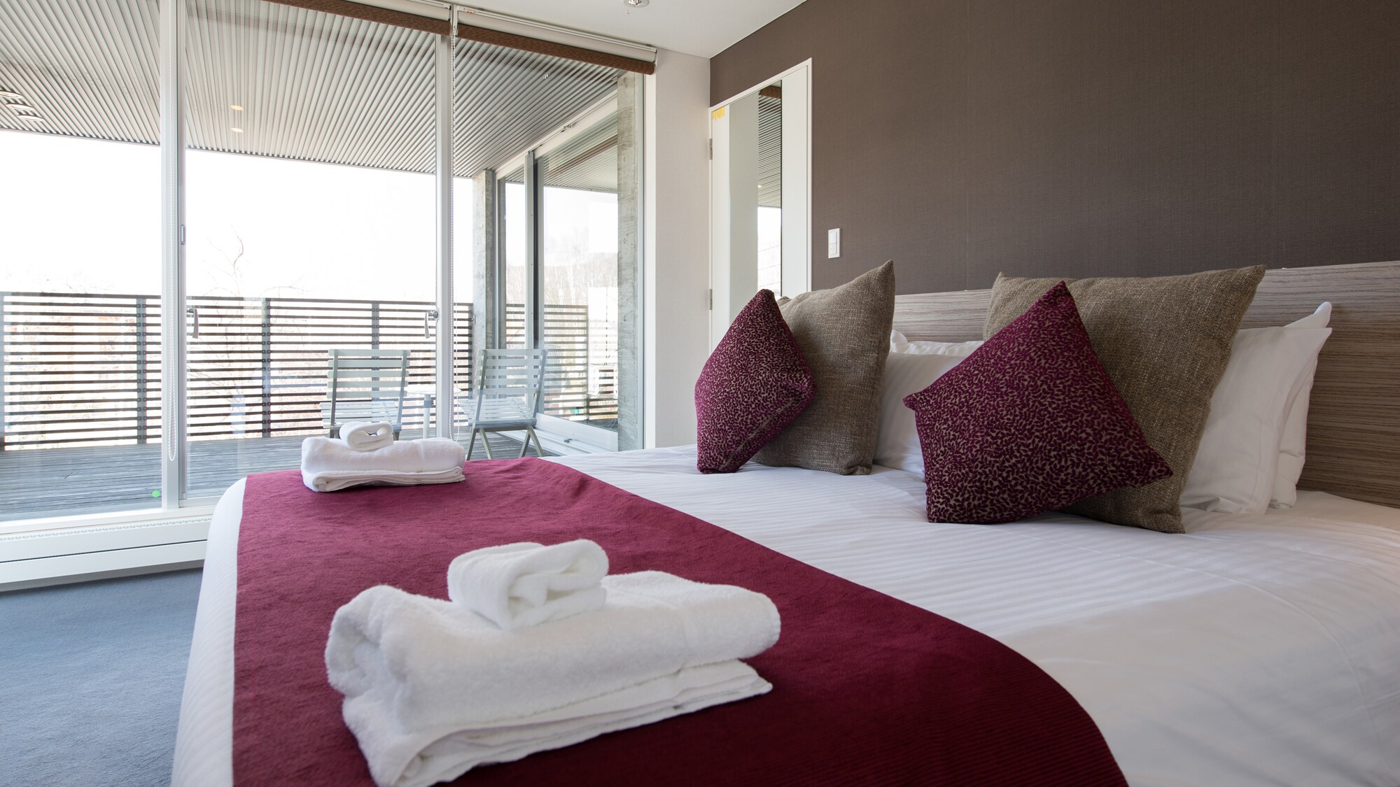 Bedroom (choice of twin or double)