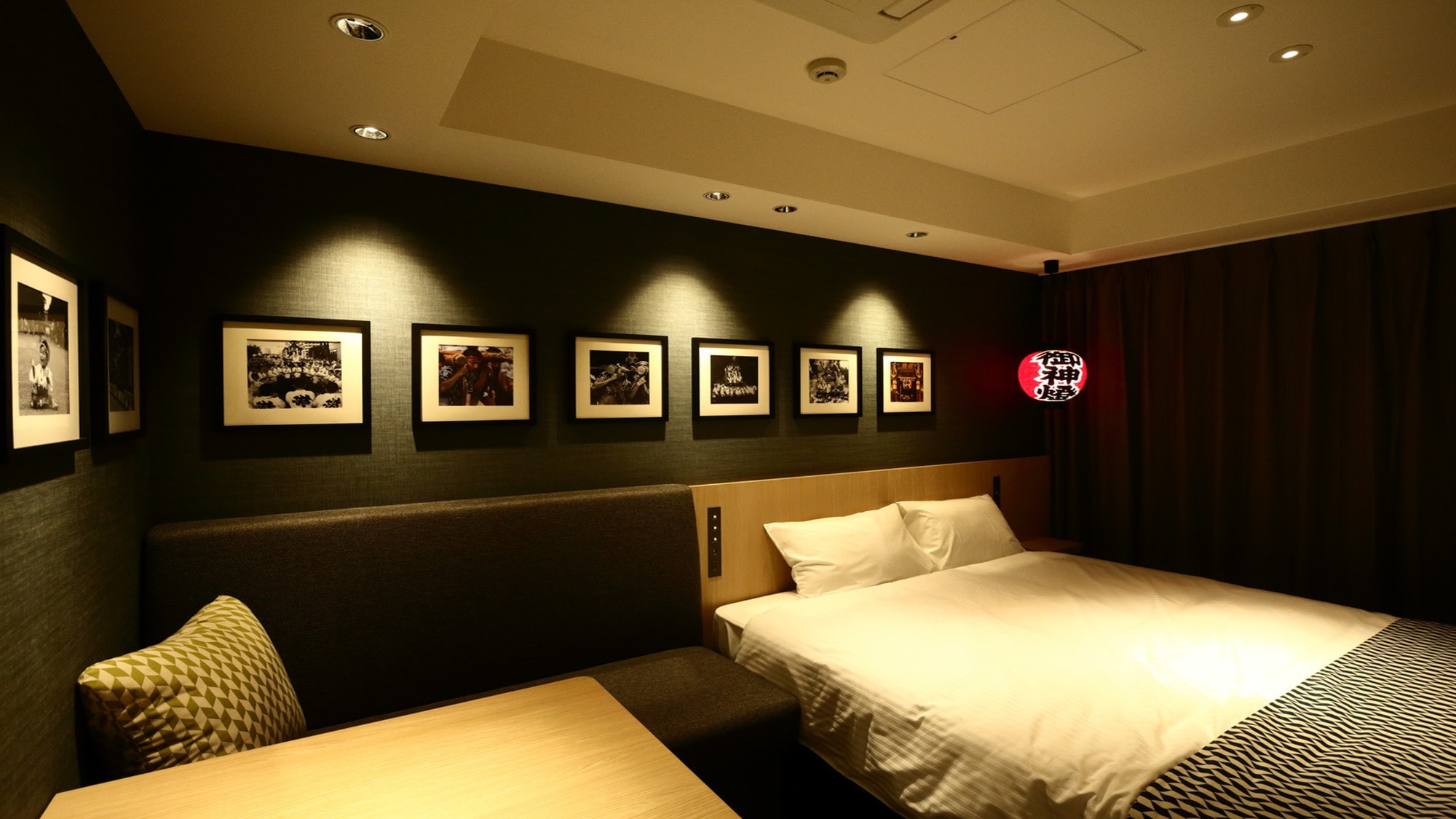 ห้องเตียงใหญ่ A ห้องแนวคิดยามากาสะ เตียงกว้าง 160 ซม. ควีนไซส์