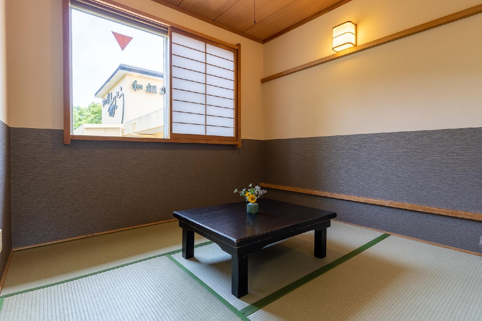 Japanese-style room 15 tatami mats + 4.5 tatami mats