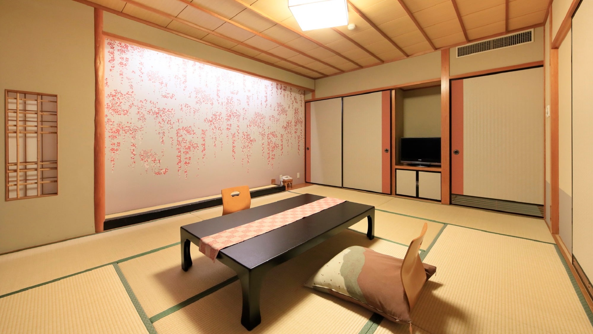 Japanese-style room (10 tatami mats) (example)