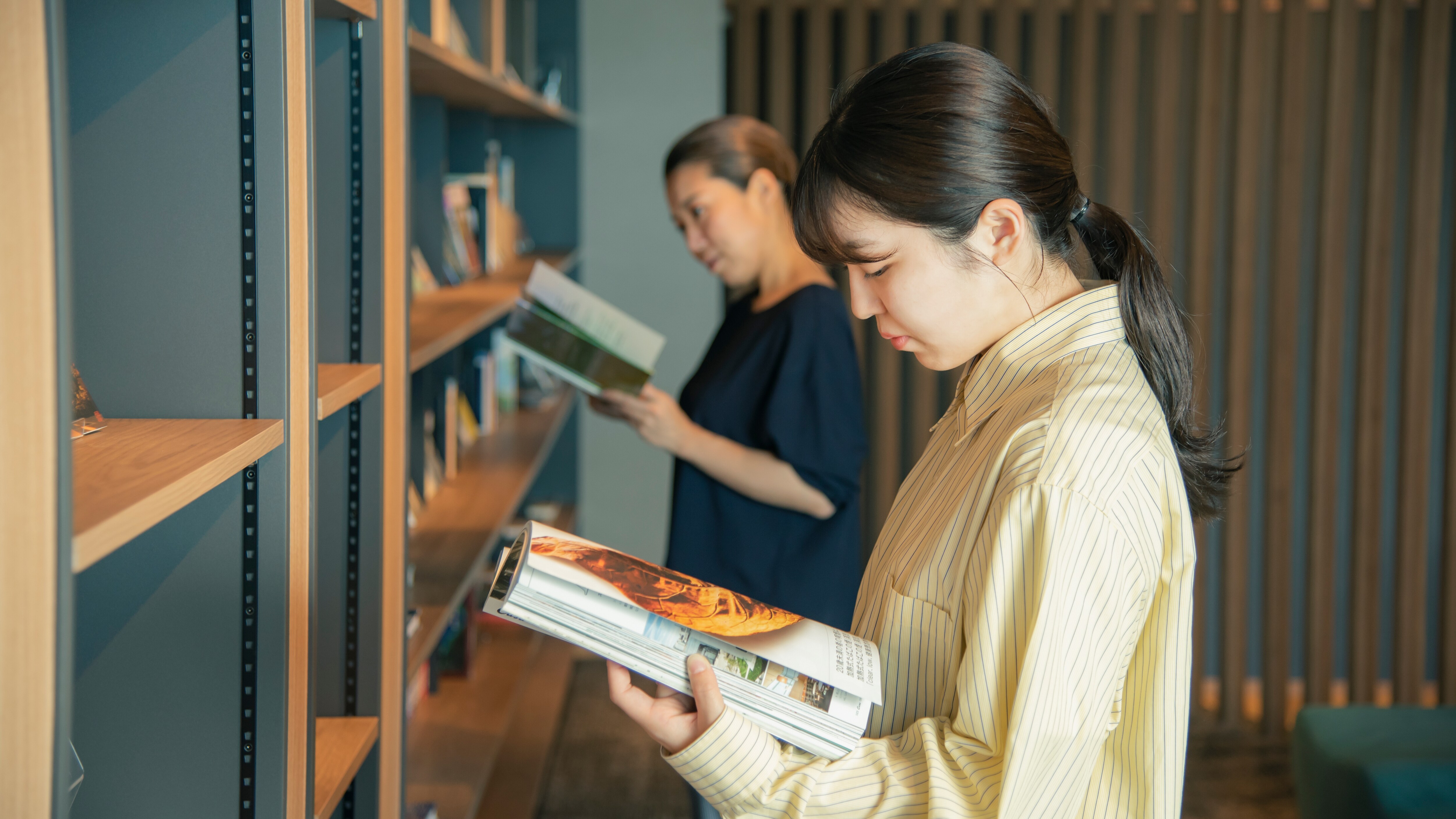 A library filled with books related to Mie Prefecture