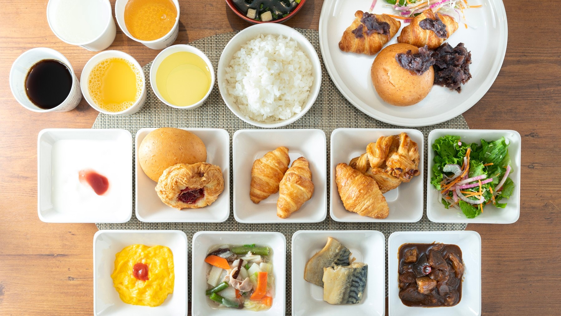 Energy for the day with a daily buffet featuring local dishes