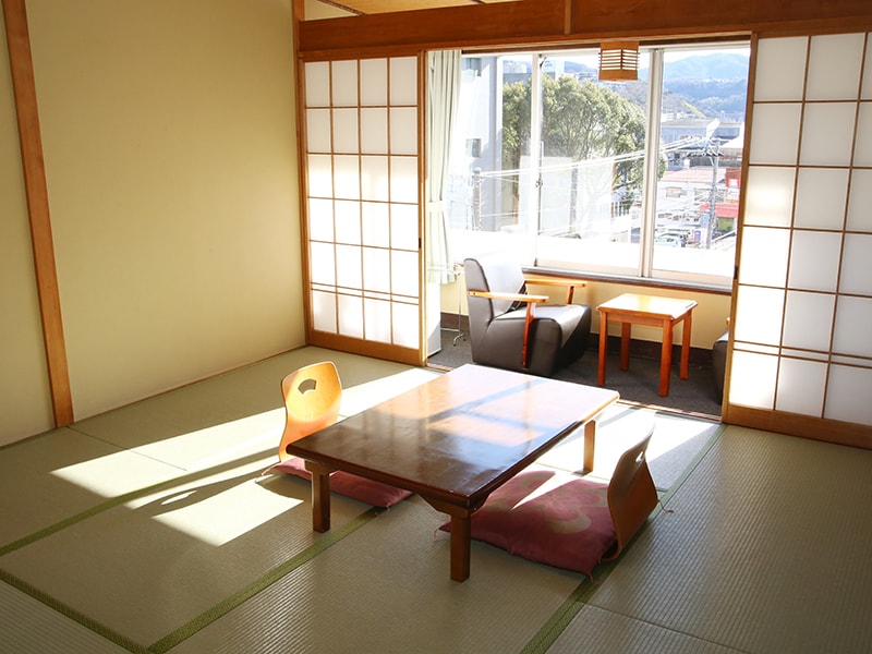 Contoh kamar bergaya Jepang dengan 8 tikar tatami