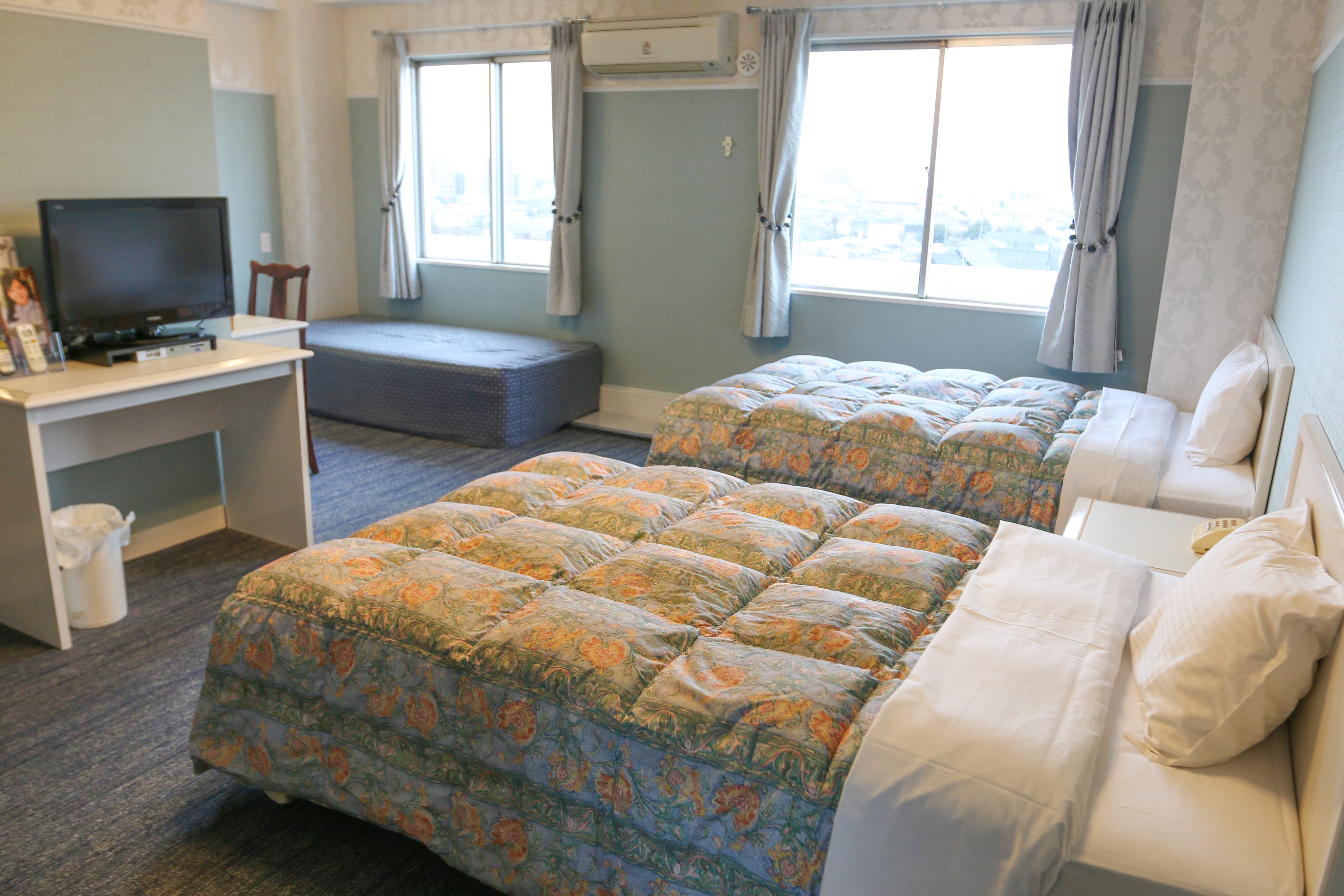 Triple Room