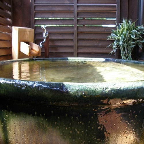 Japanese-Western style room with open-air bath