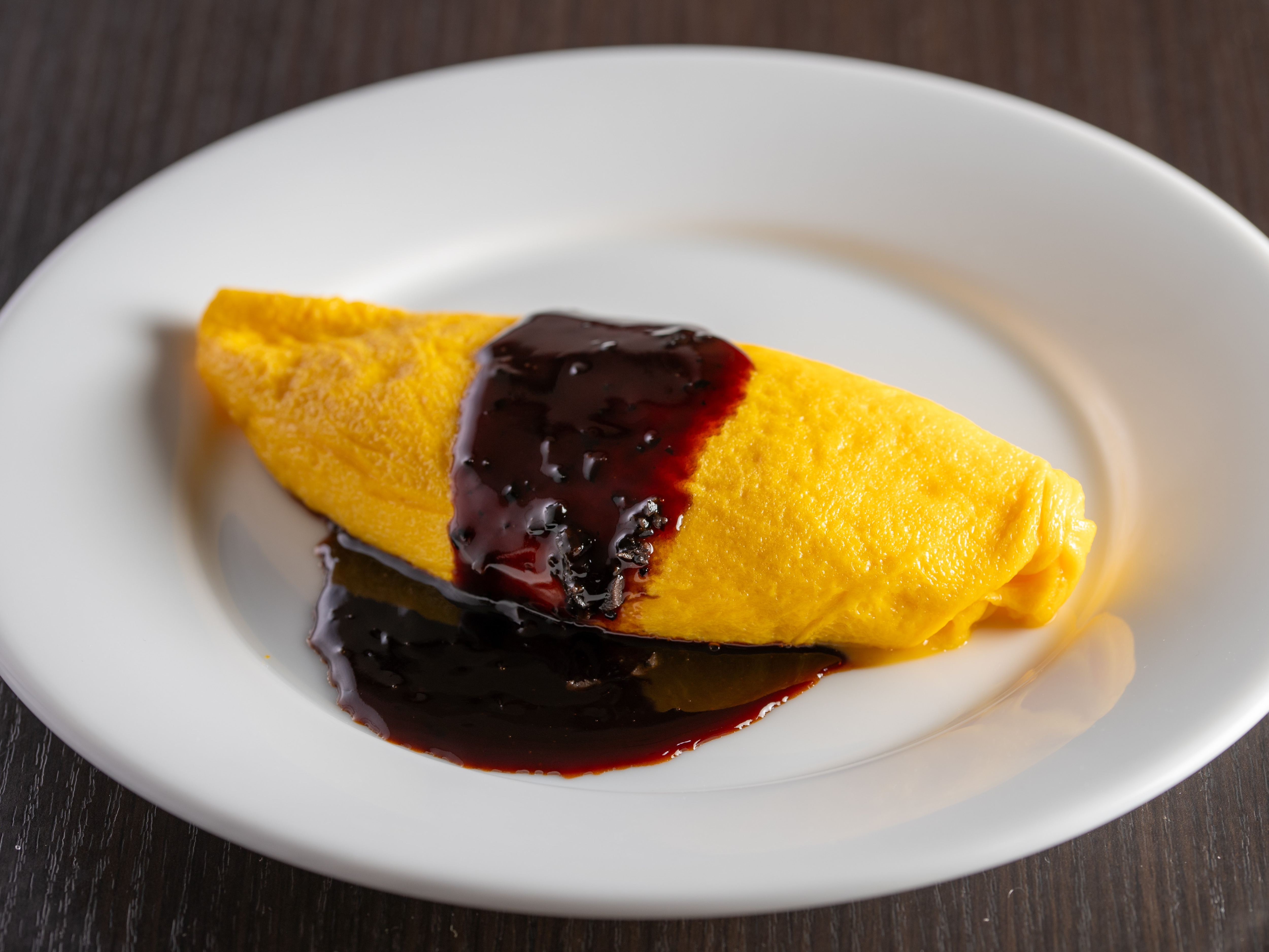 Breakfast buffet Omelette with truffle sauce (image)