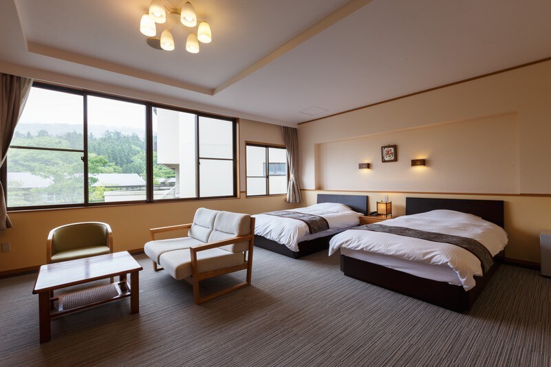 Guest room [Room 207]