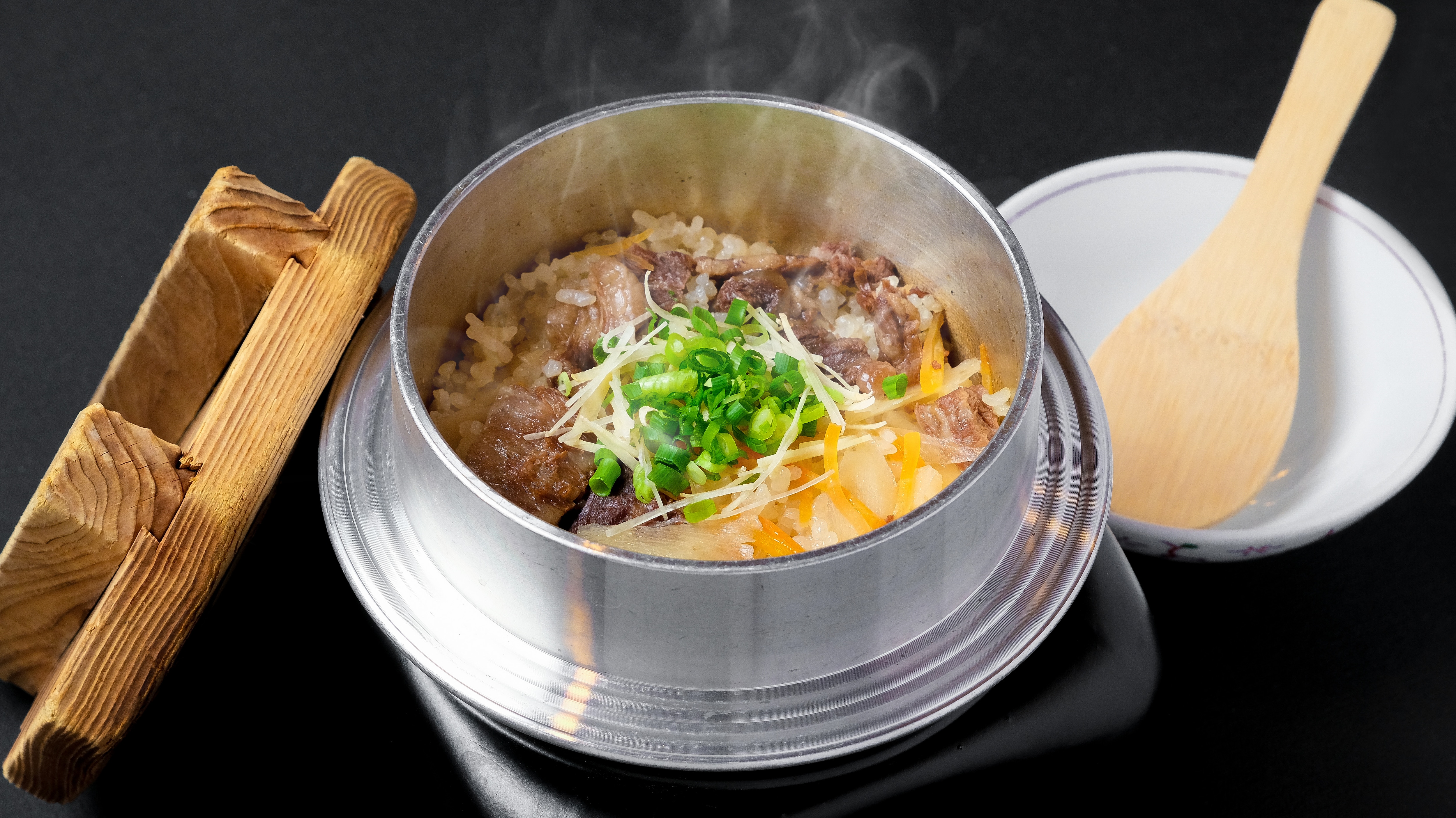 쇠고기 줄지 솥밥