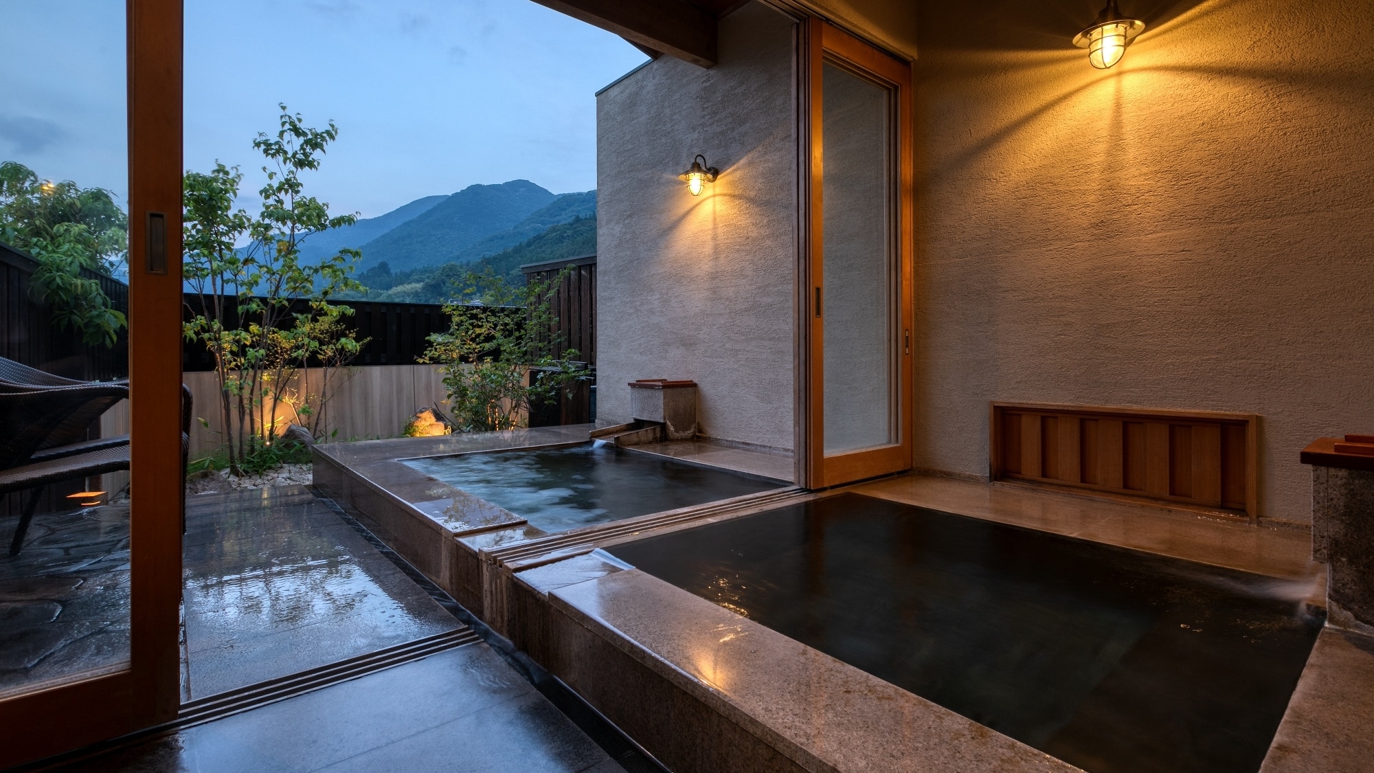 Royal Suite [Peony] Guest room open-air bath / indoor bath