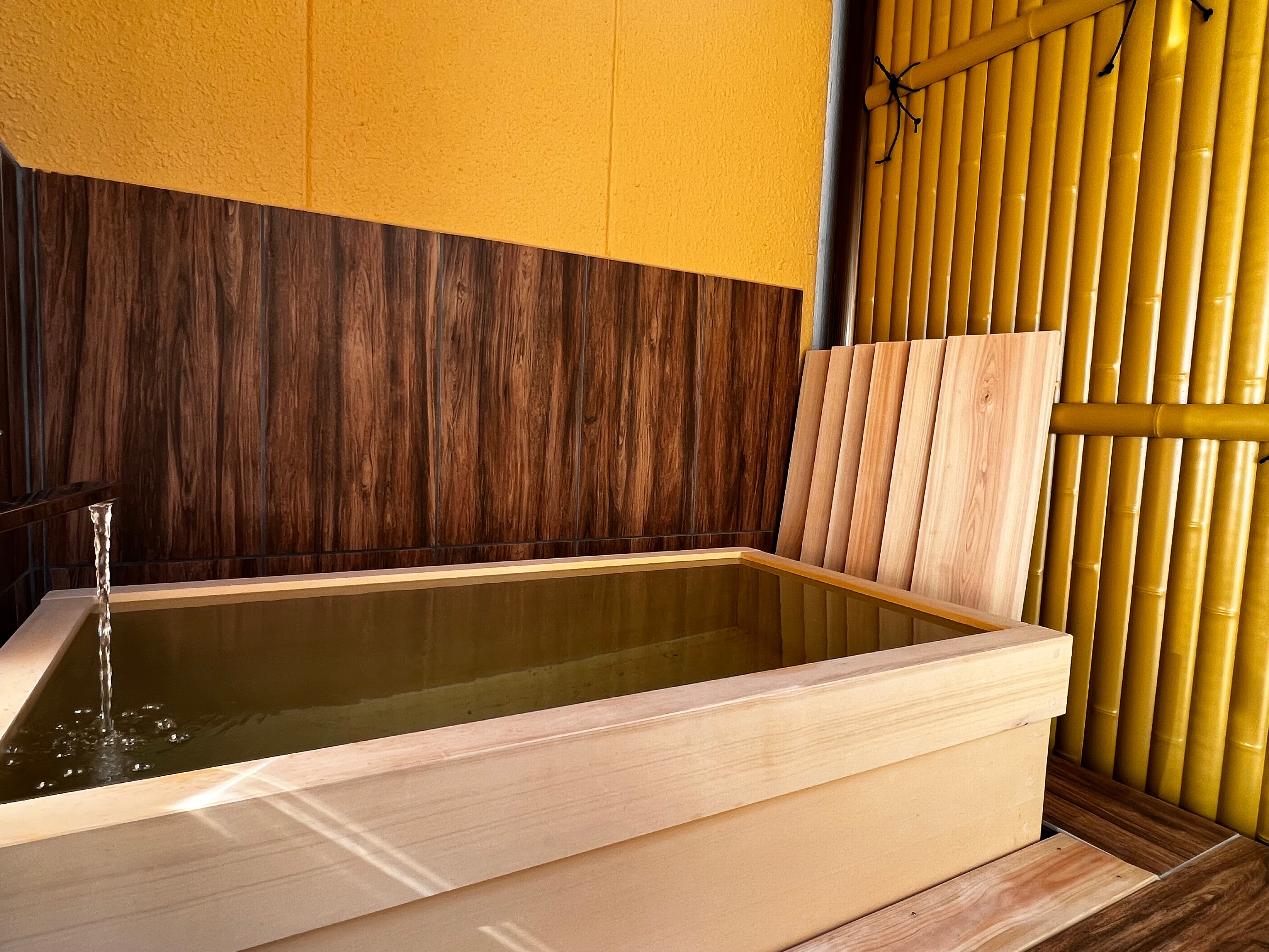 Kasho 104 open-air bath