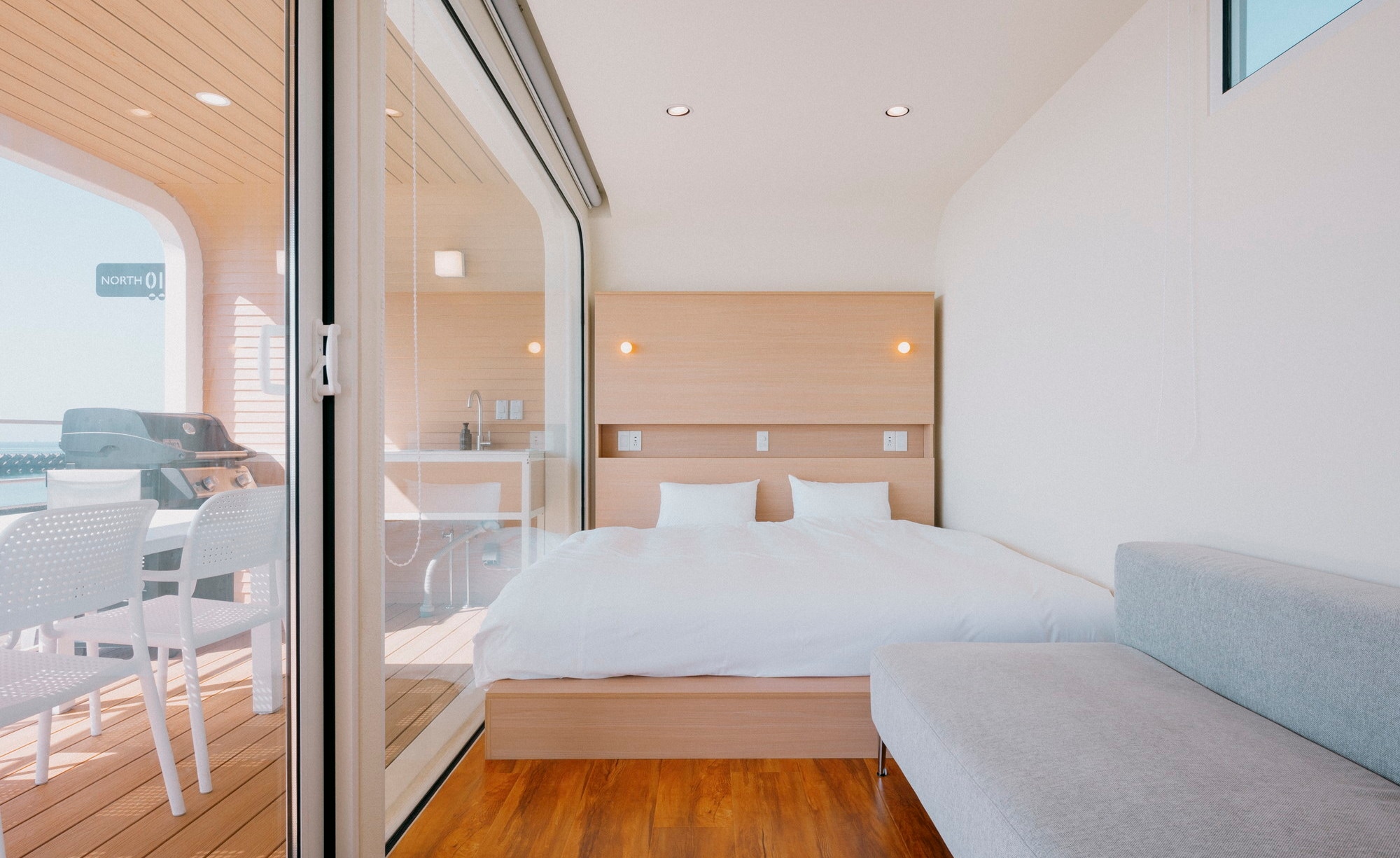 Trailer house/Simmons King size x 2
