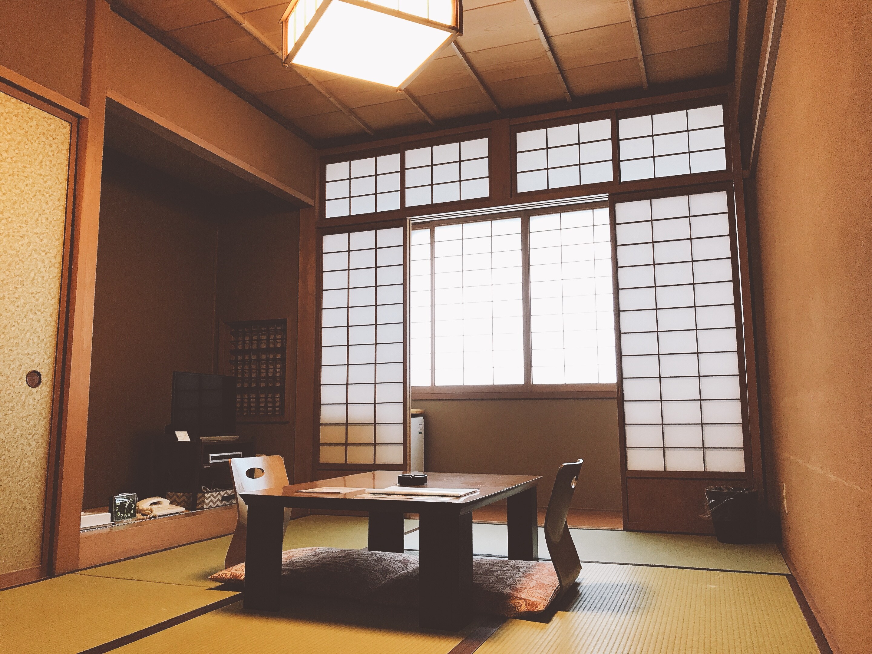 Japanese-style room 6 tatami mats