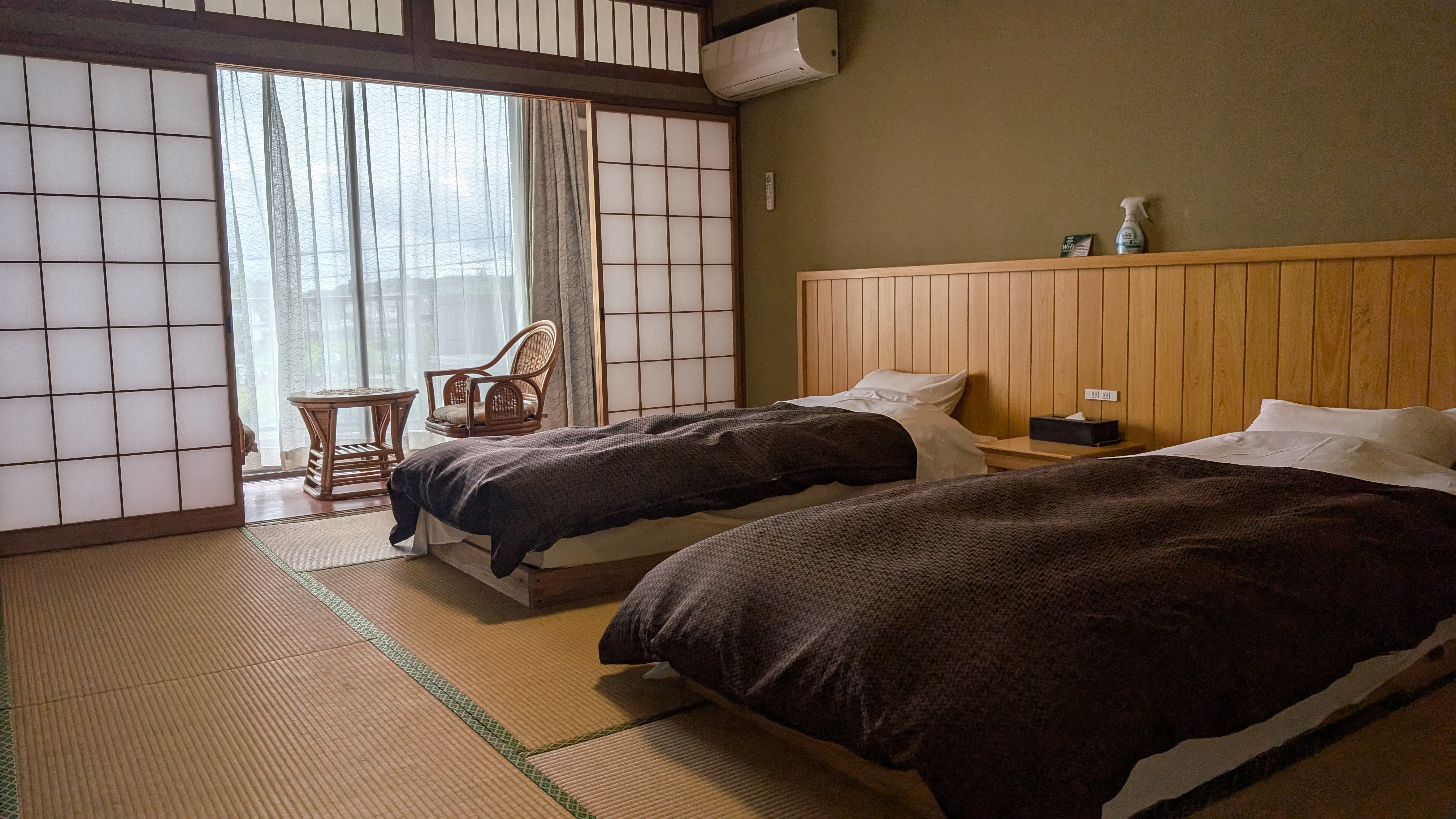 Japanese-style room, 10 tatami mats, twin (2 110cm beds)