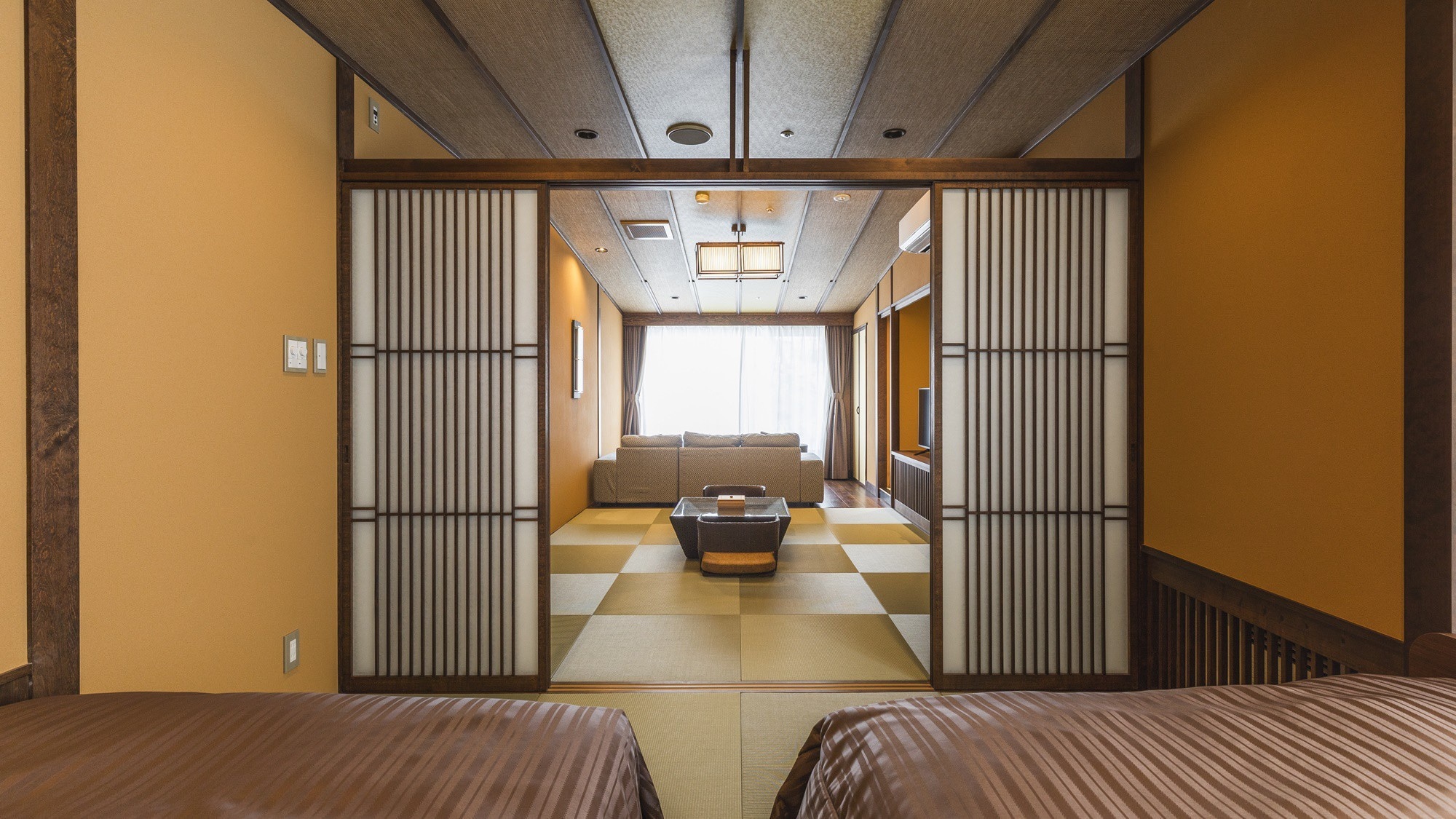 [Special room "Kakukan"] This room is named after the anecdote about the discovery of Tsuta Onsen. Please spend a luxurious time.