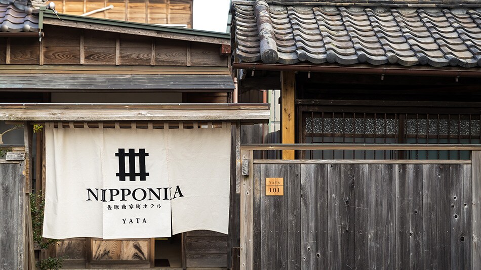 [YATA101] There is a Japanese-style room on the first floor and a bedroom on the second floor.