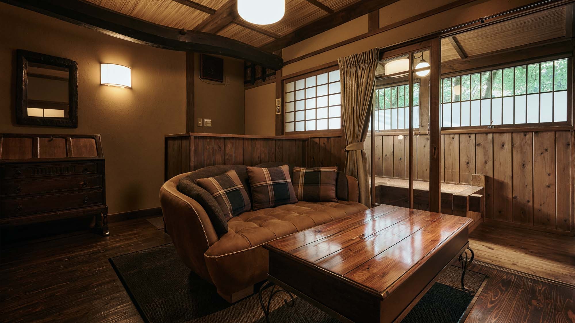 Guest room with hot spring bath <Kaze>