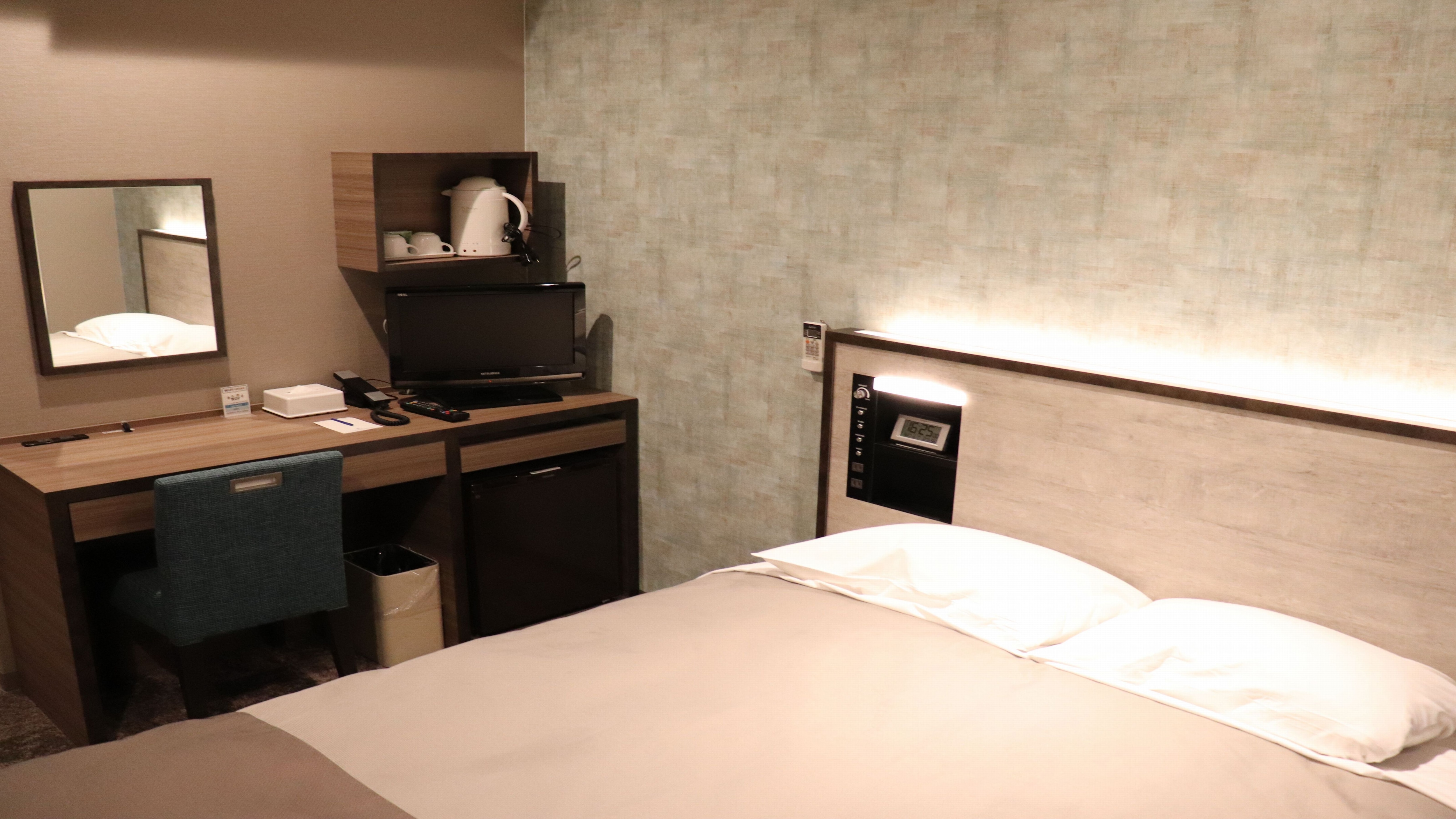 ●Double room desk●