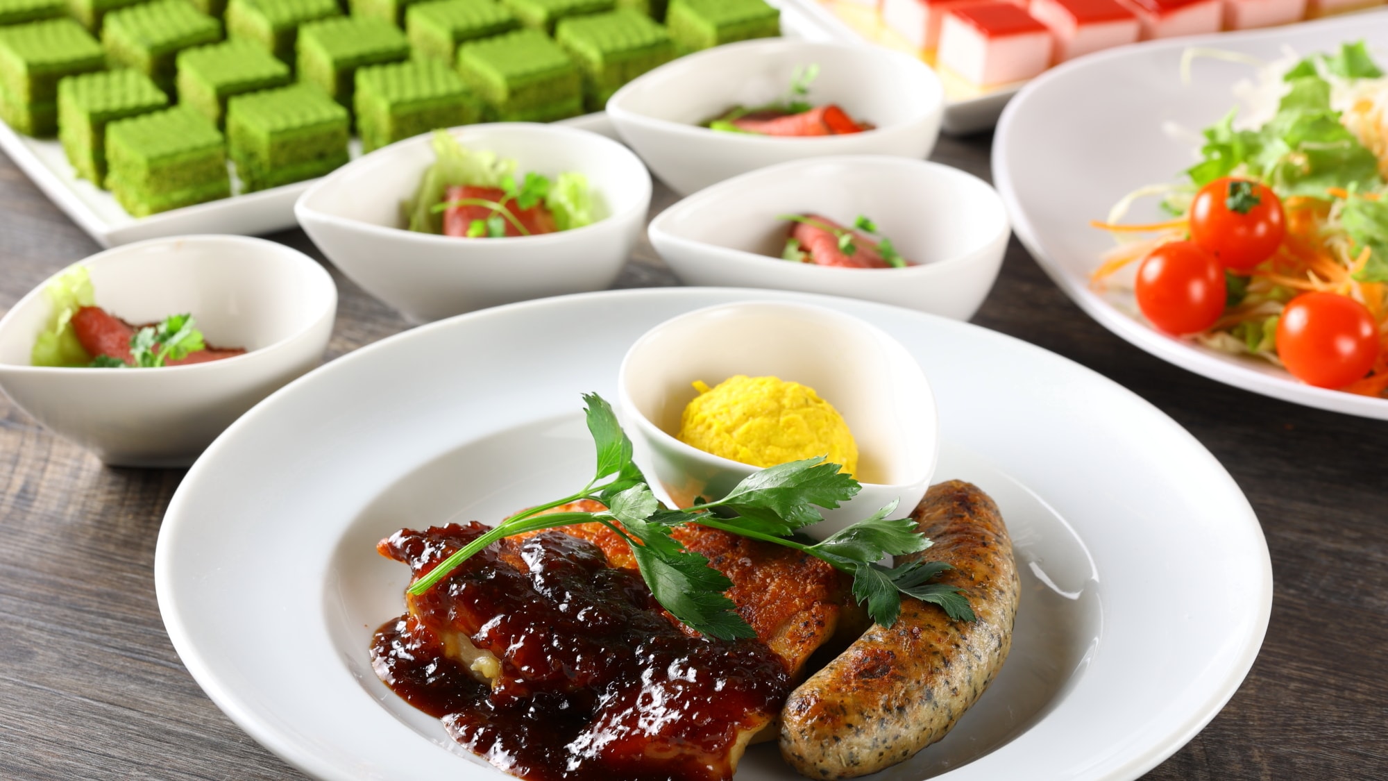 【冬日晚餐】主菜單和半自助餐填飽肚子