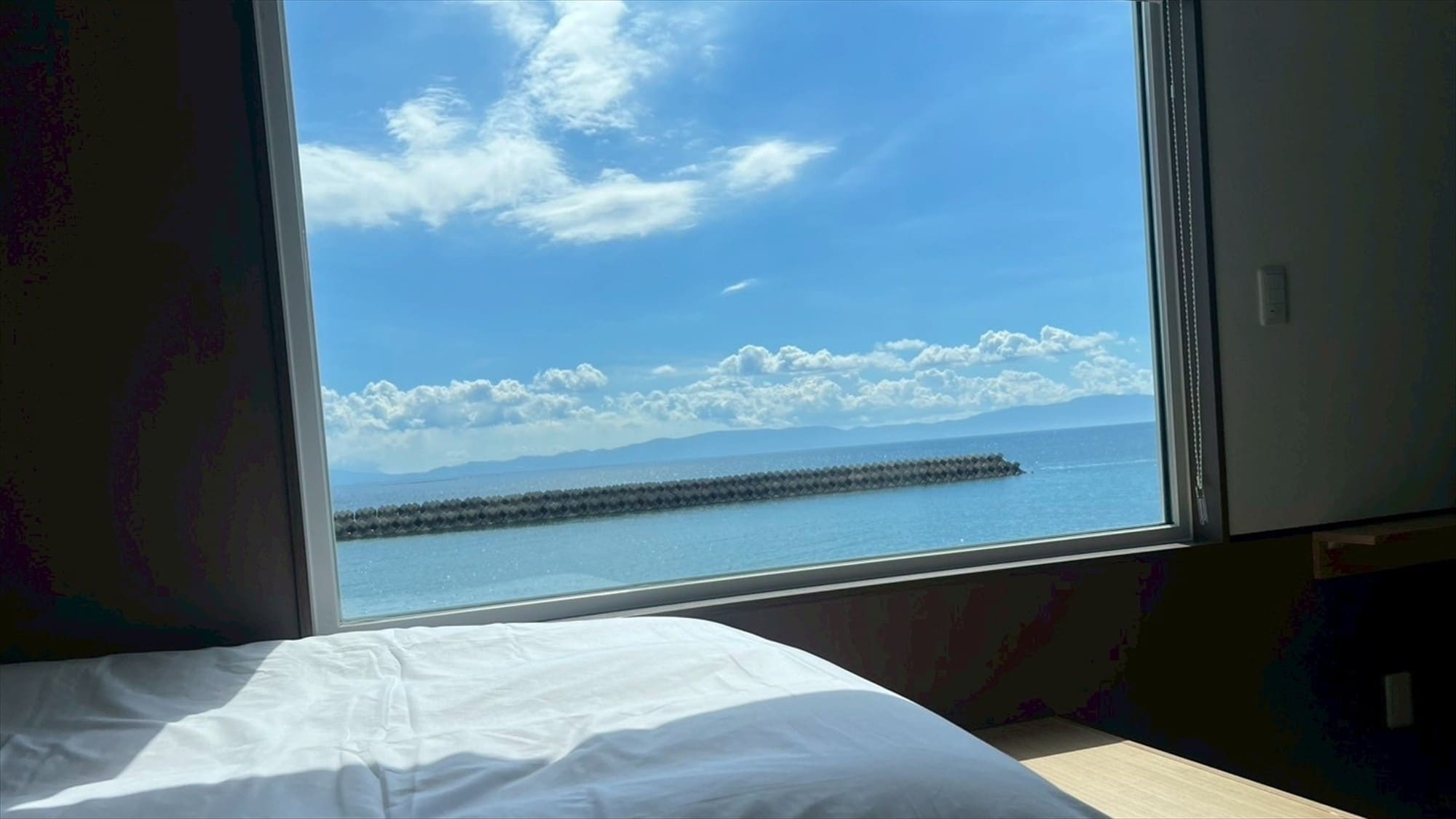 Ocean View | Trailer S03 / Simmons Single x 2