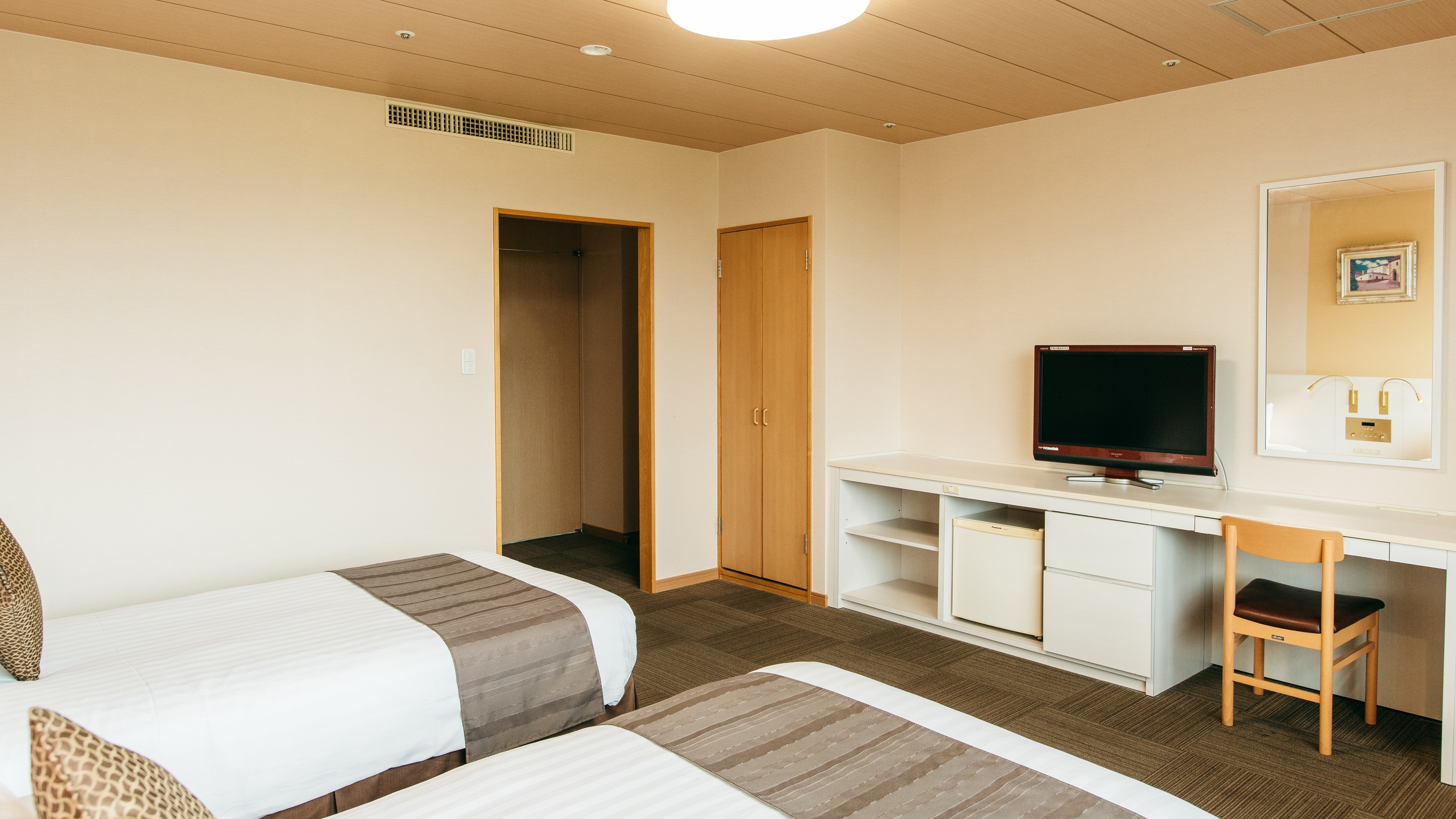 Twin room "28 square meters"