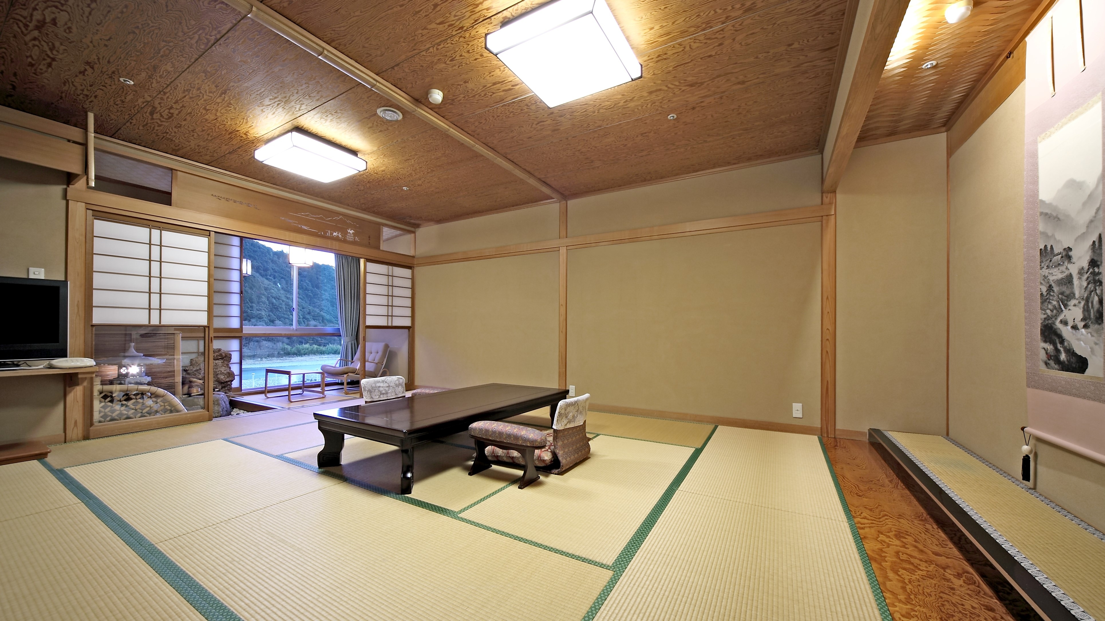 ★ Special Japanese-style room with a view bath, river side (15 tatami mats + 3 tatami mats, 67.5 square meters)
