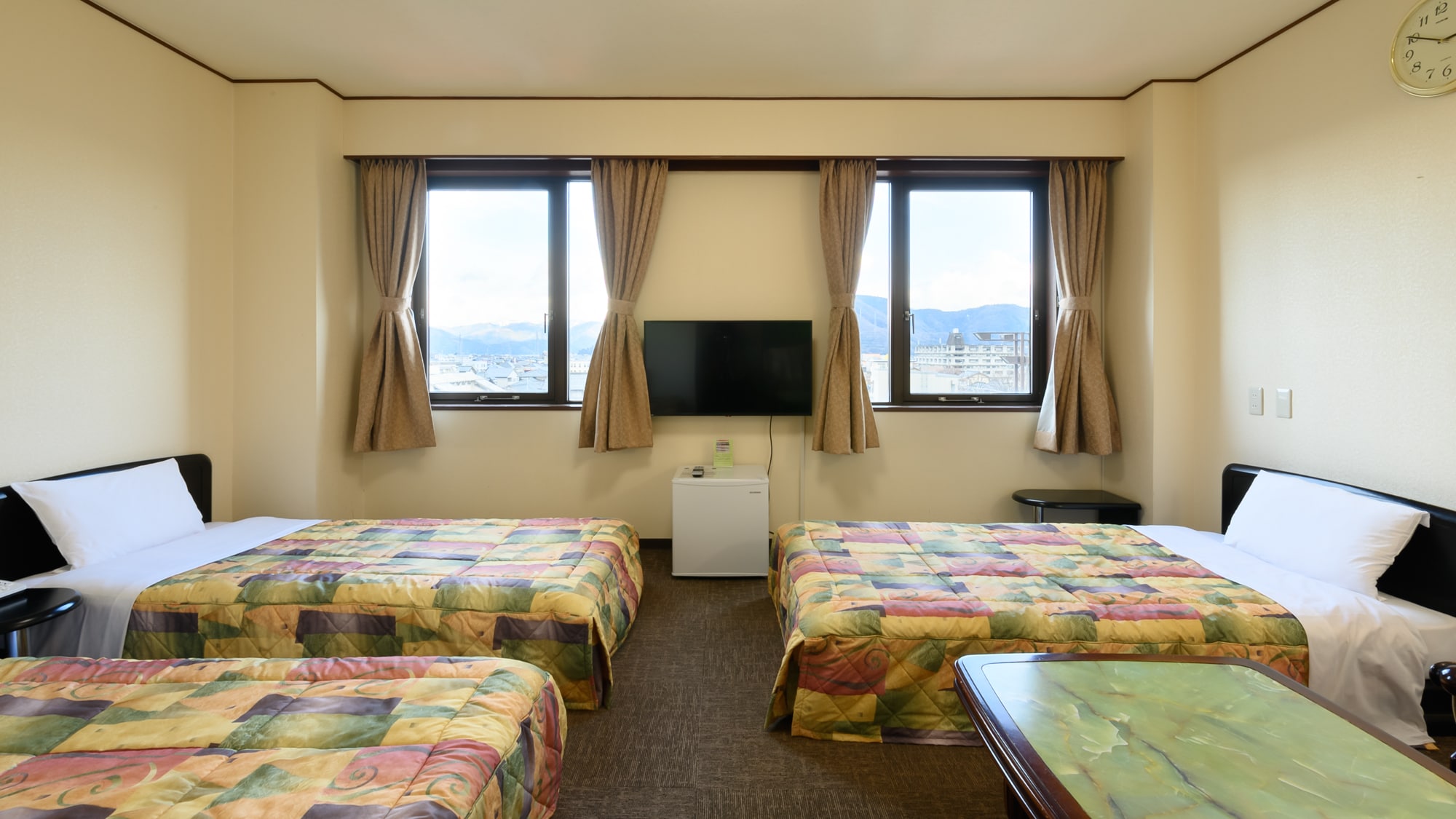 [Smoking] Triple Room