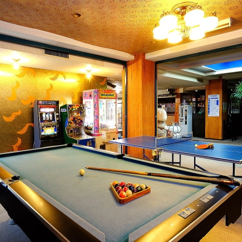 [Billiards and table tennis] You can play for free anytime ★ Have a great time ♪