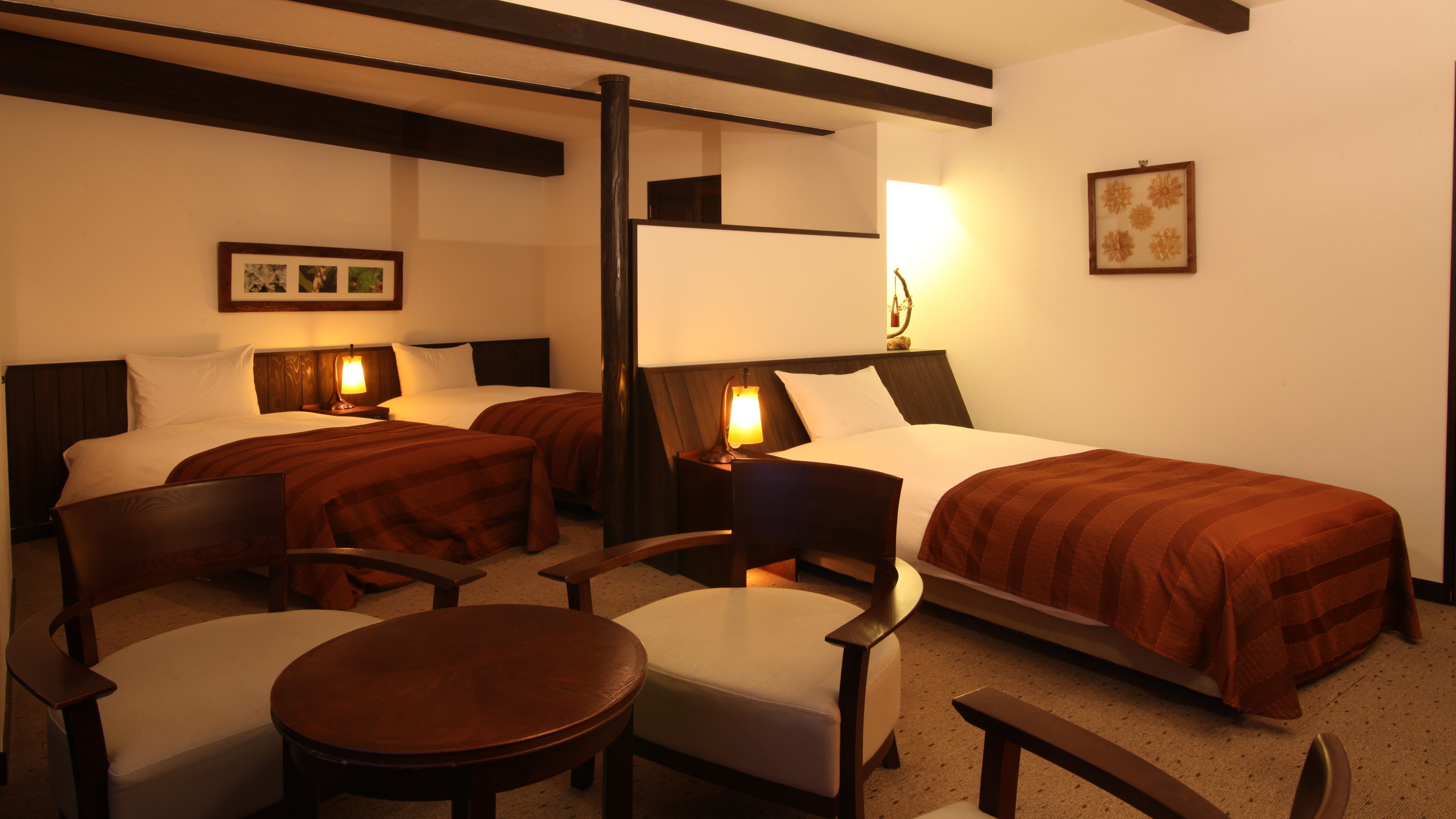 [豪華三人房/42平方米]