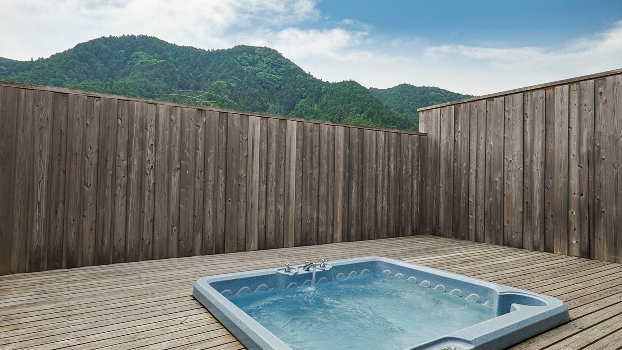 [可攜帶寵物] 小屋｜3R+閣樓，西式露天浴池